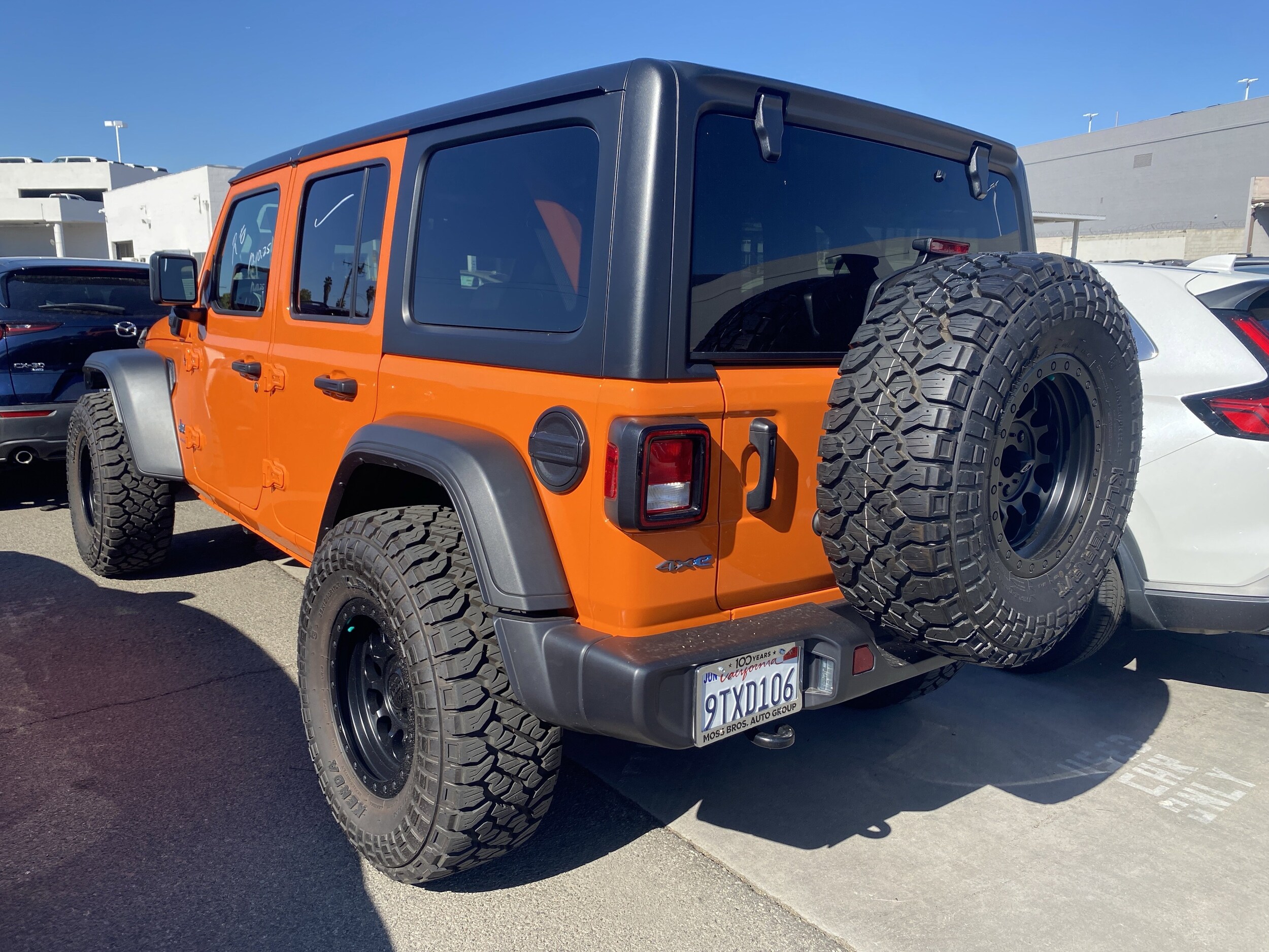 2025 Jeep Wrangler 4xe Sport S photo 2