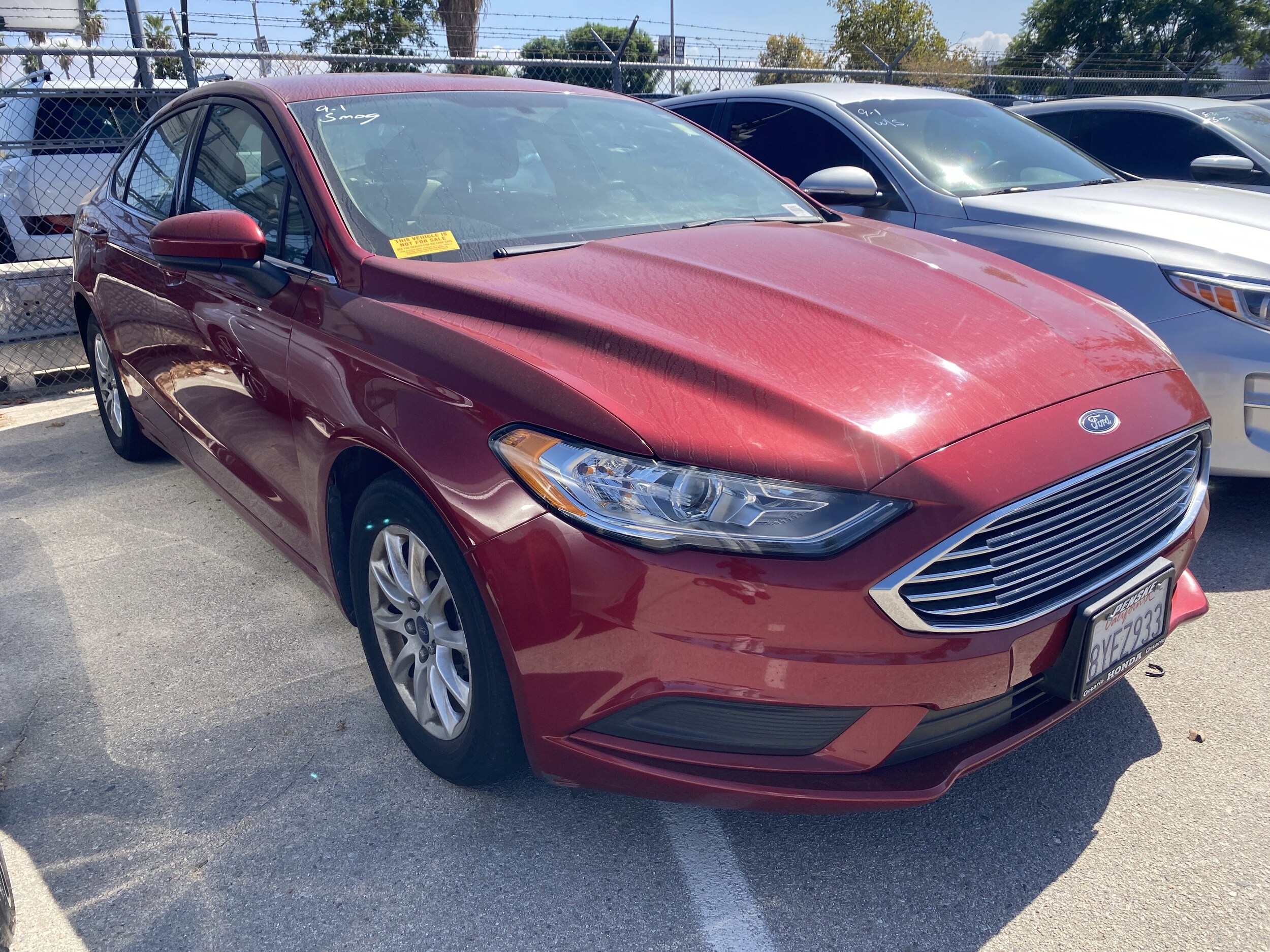 2018 Ford Fusion S photo 2