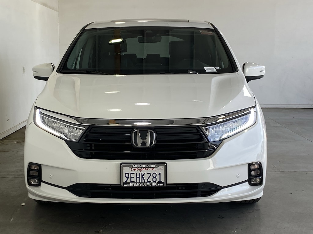 Used 2023 Honda Odyssey Touring Van