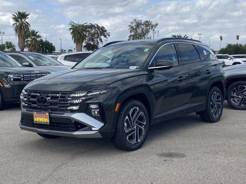 New 2025 Hyundai Tucson Limited AWD SUV