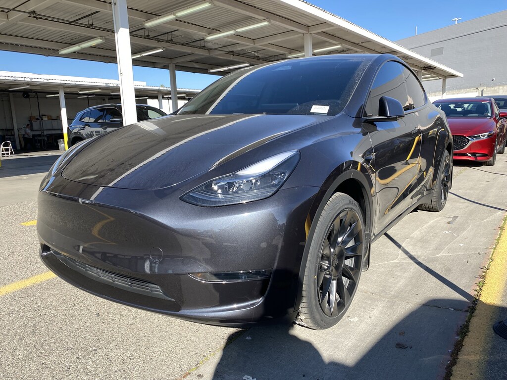 Used 2024 Tesla Model Y SUV