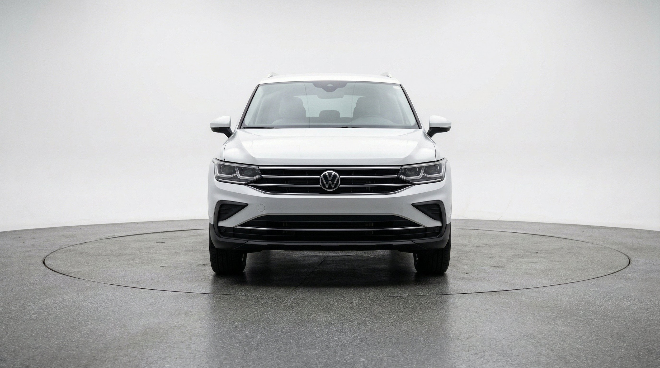 Thumbnail: 2026 Volkswagen Tiguan - 2