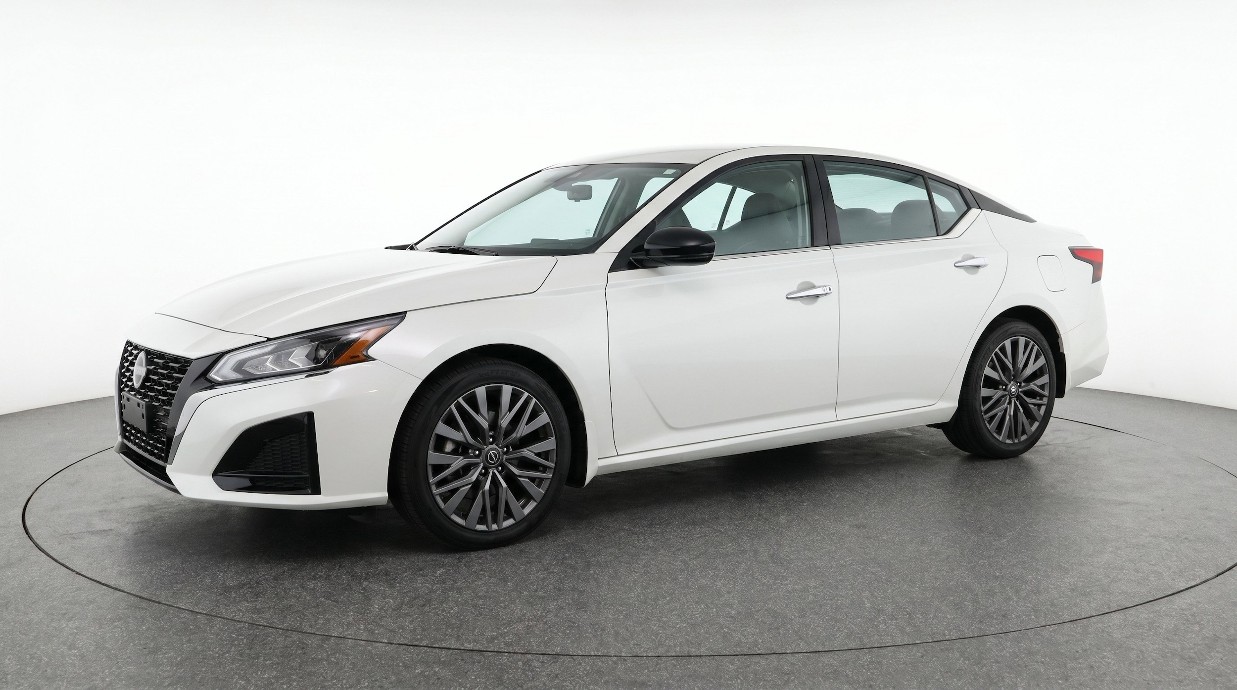 Thumbnail: 2025 Nissan Altima - 3