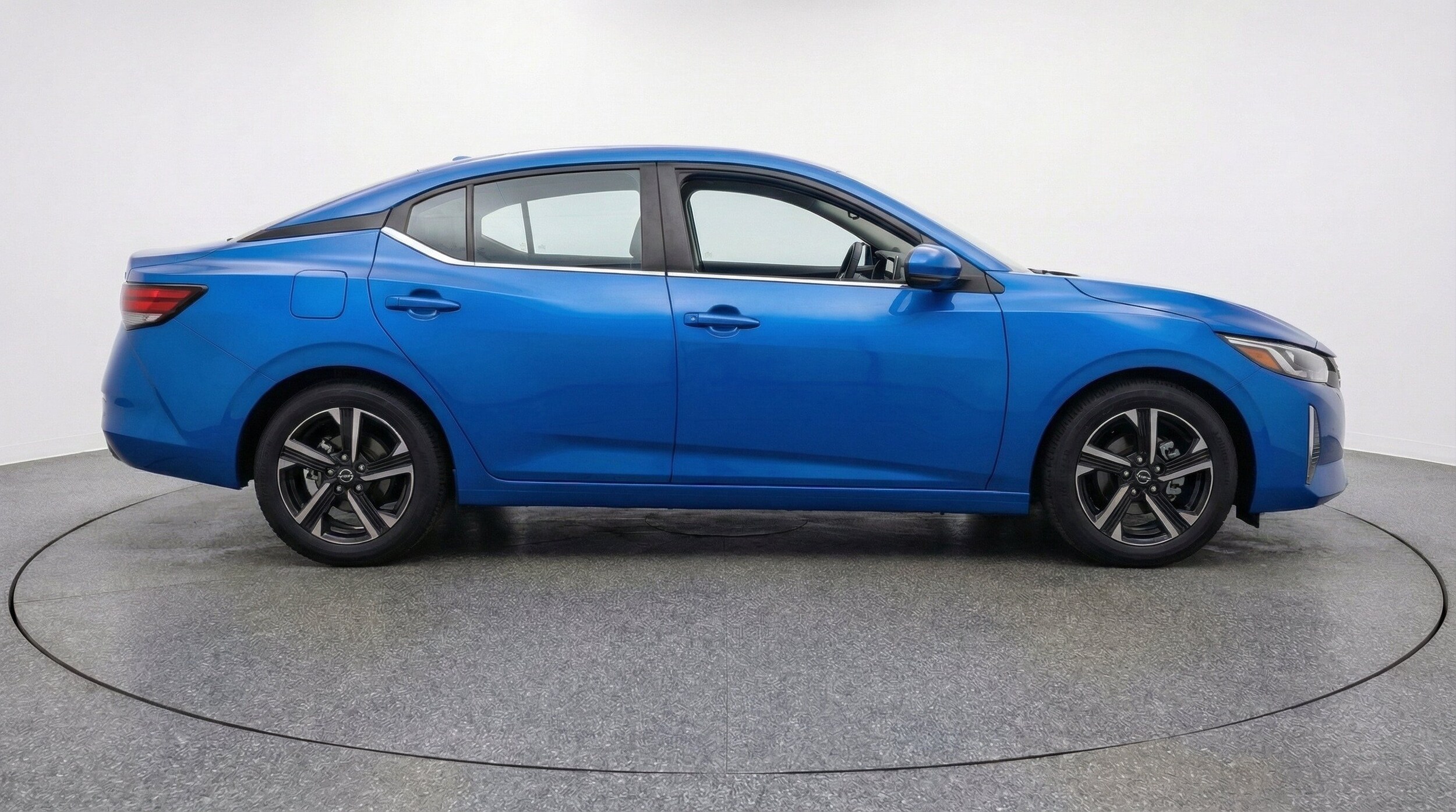Thumbnail: 2025 Nissan Sentra - 11