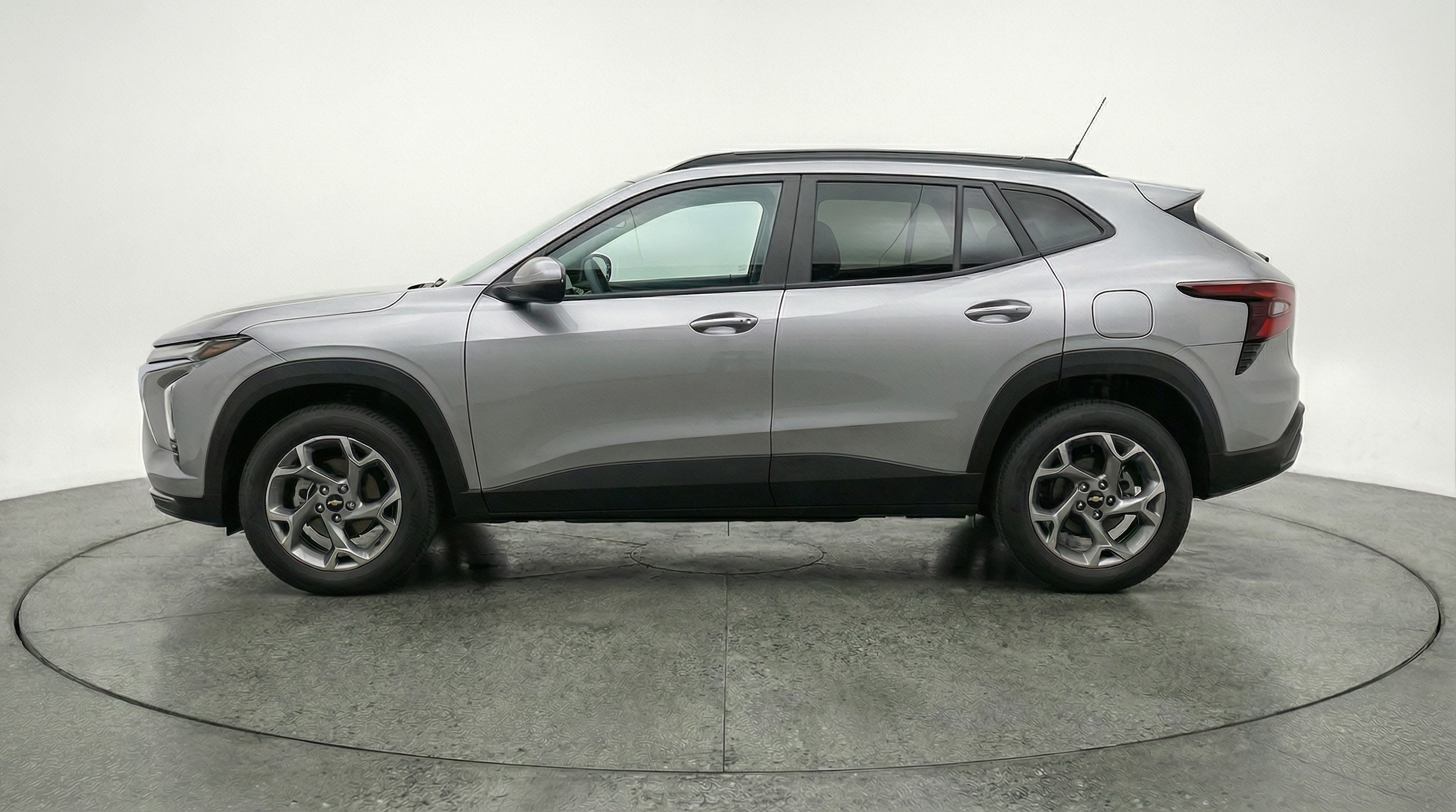 Thumbnail: 2025 Chevrolet Trax - 4