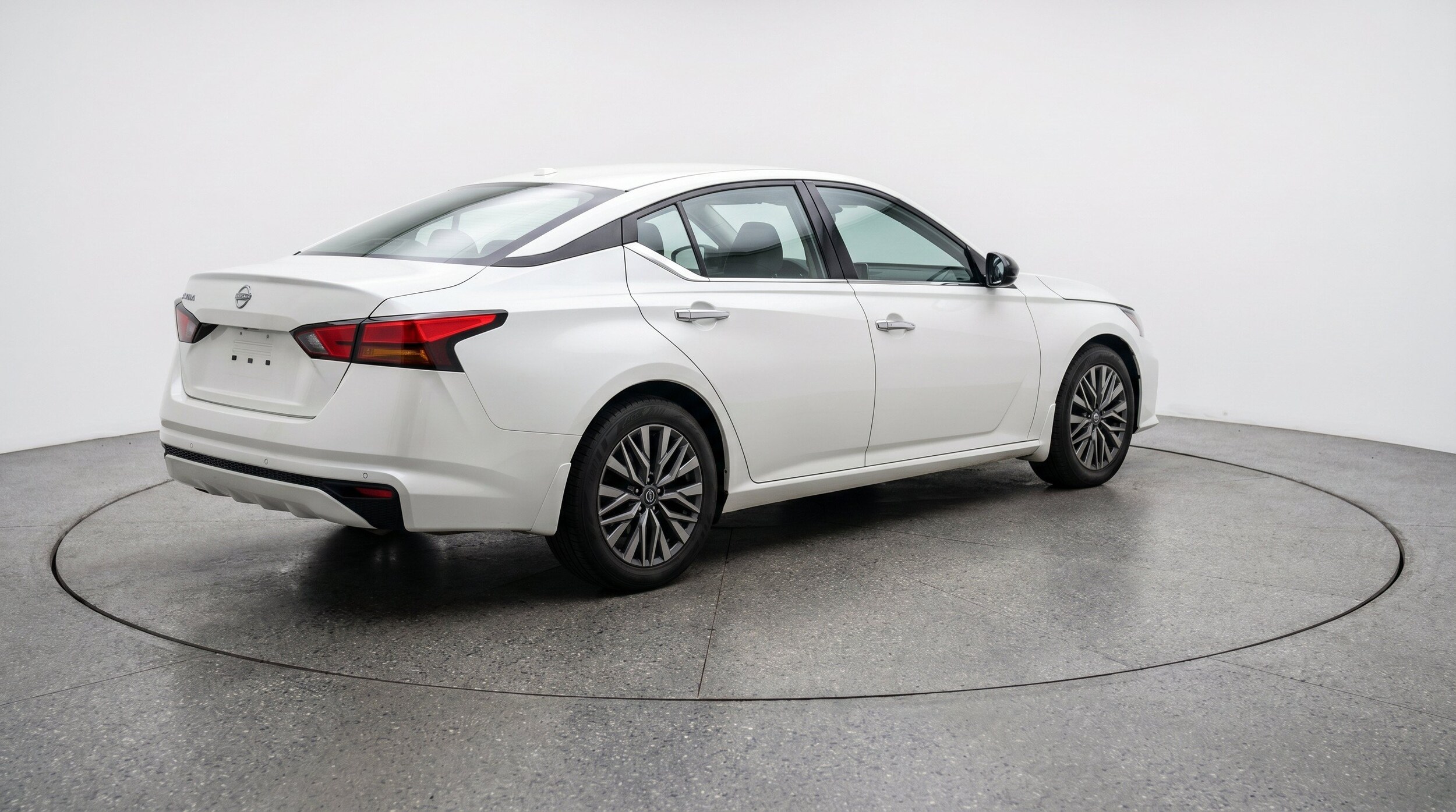 Thumbnail: 2025 Nissan Altima - 9