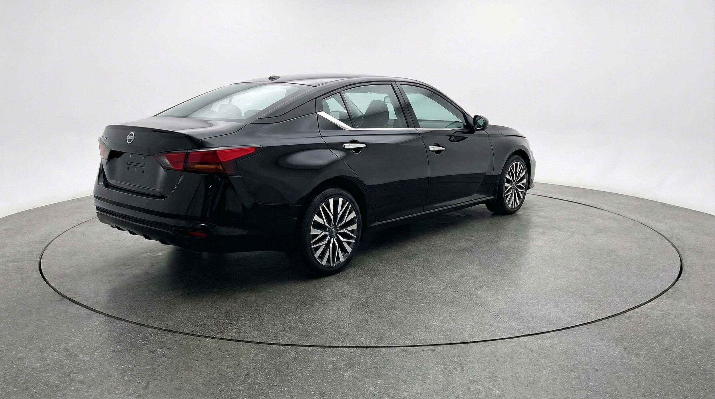 Thumbnail: 2025 Nissan Altima - 7