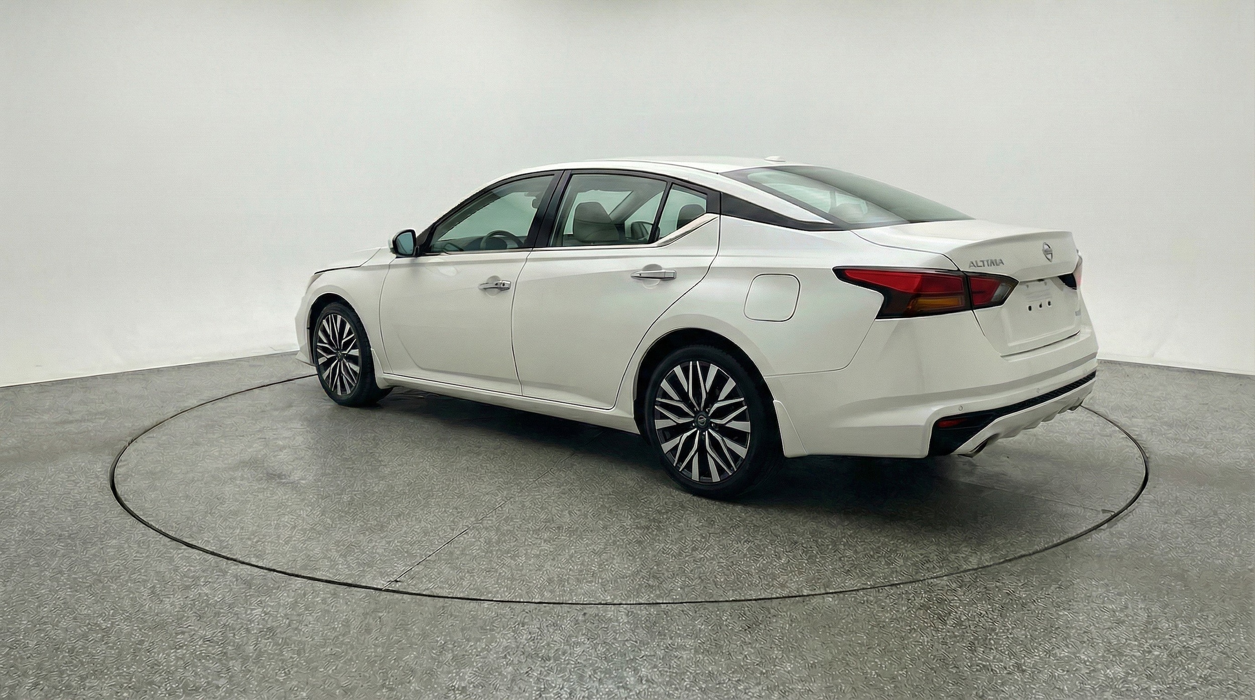 Thumbnail: 2025 Nissan Altima - 6