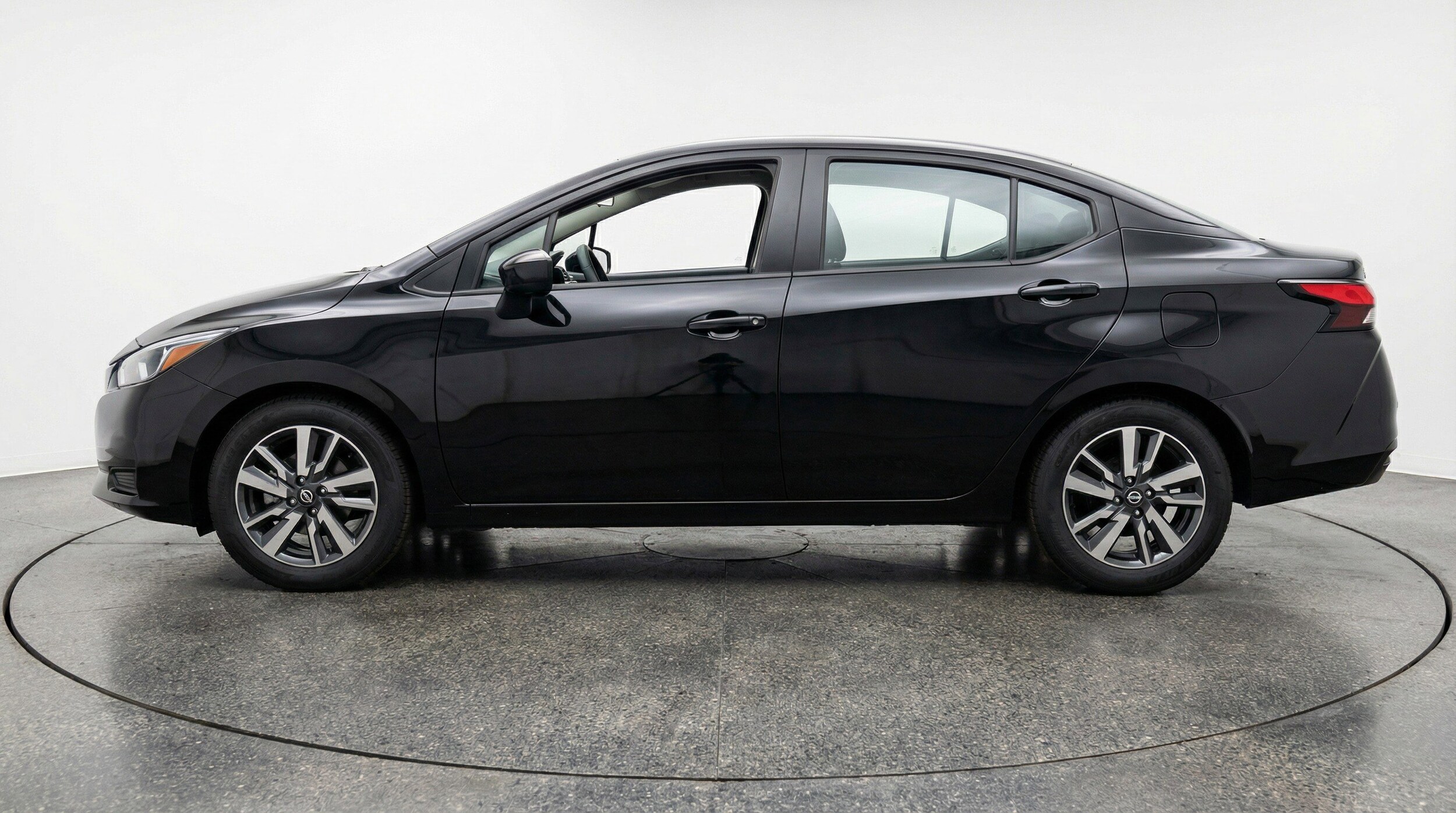 Thumbnail: 2025 Nissan Versa - 5