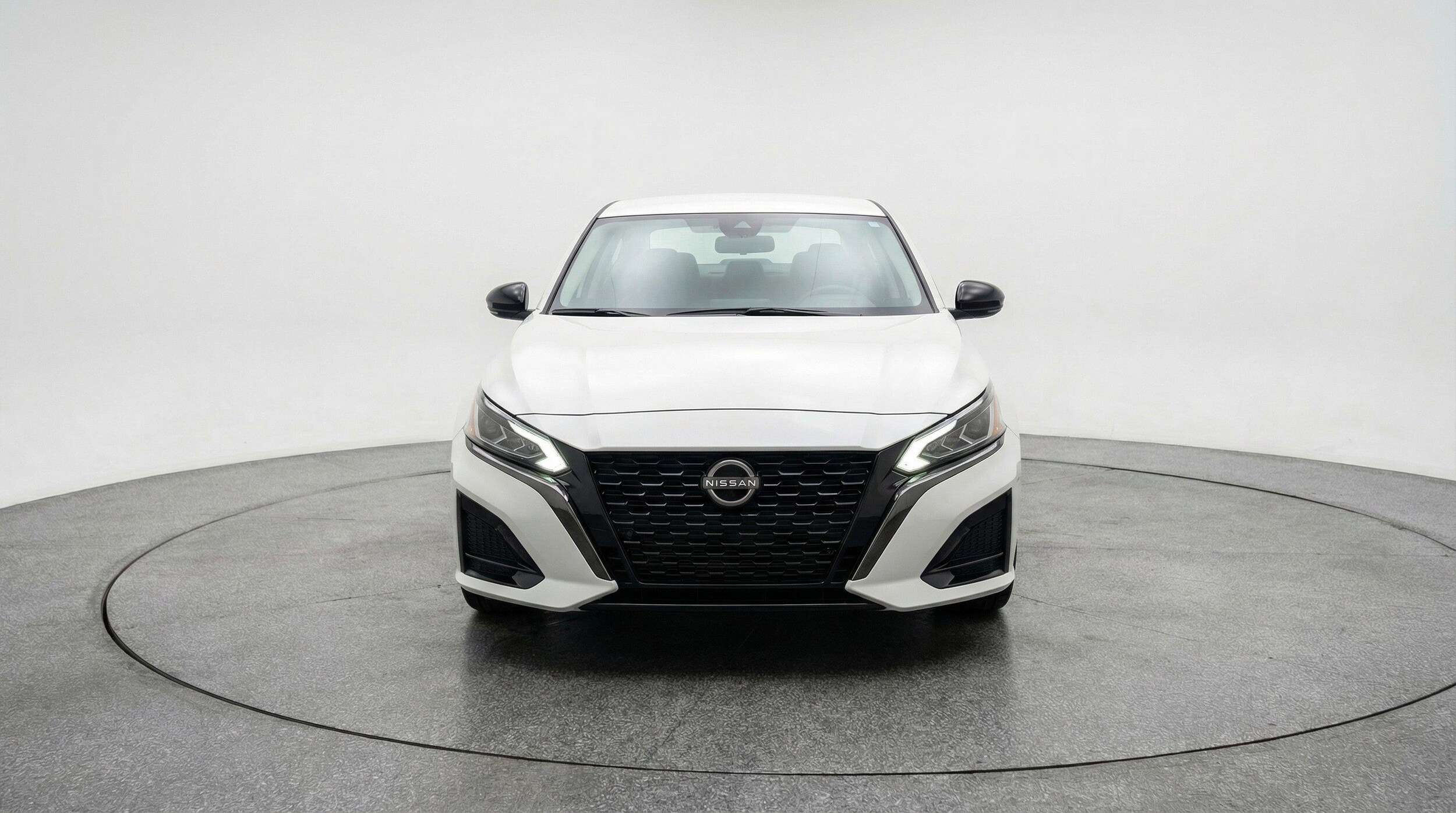 Thumbnail: 2025 Nissan Altima - 2