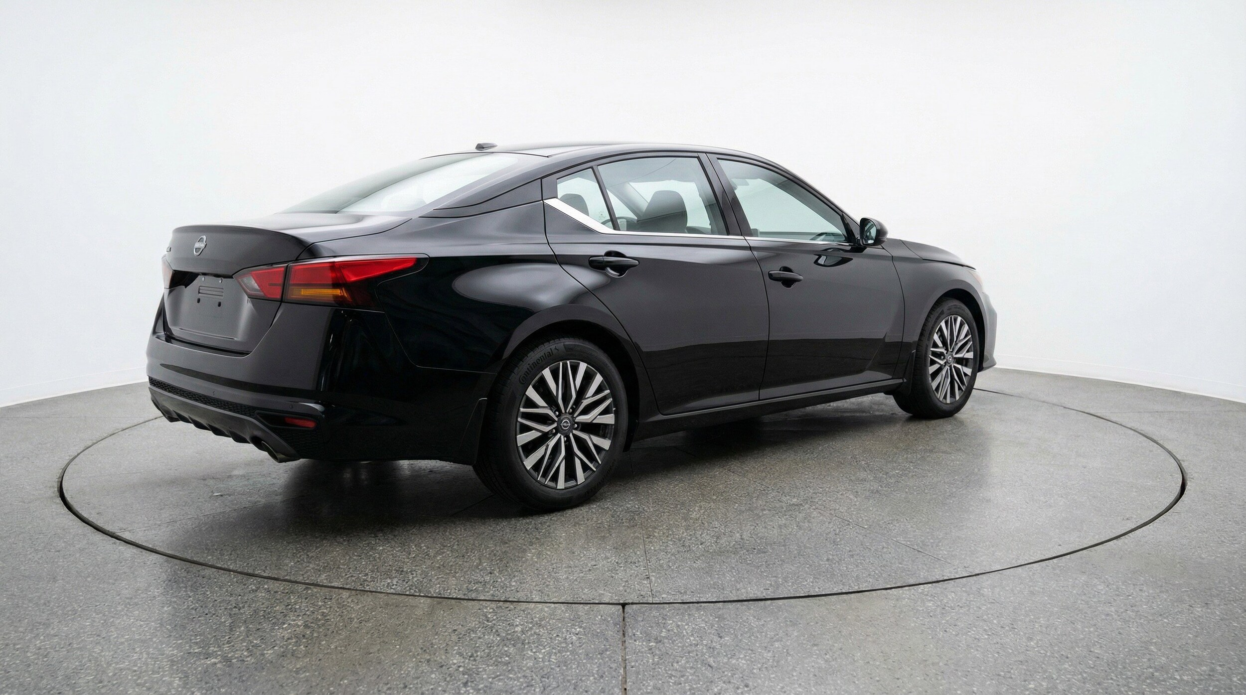 Thumbnail: 2025 Nissan Altima - 9