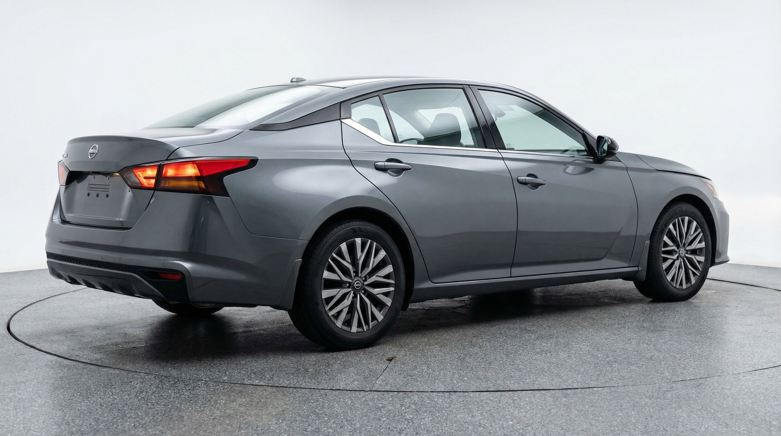 Thumbnail: 2025 Nissan Altima - 9