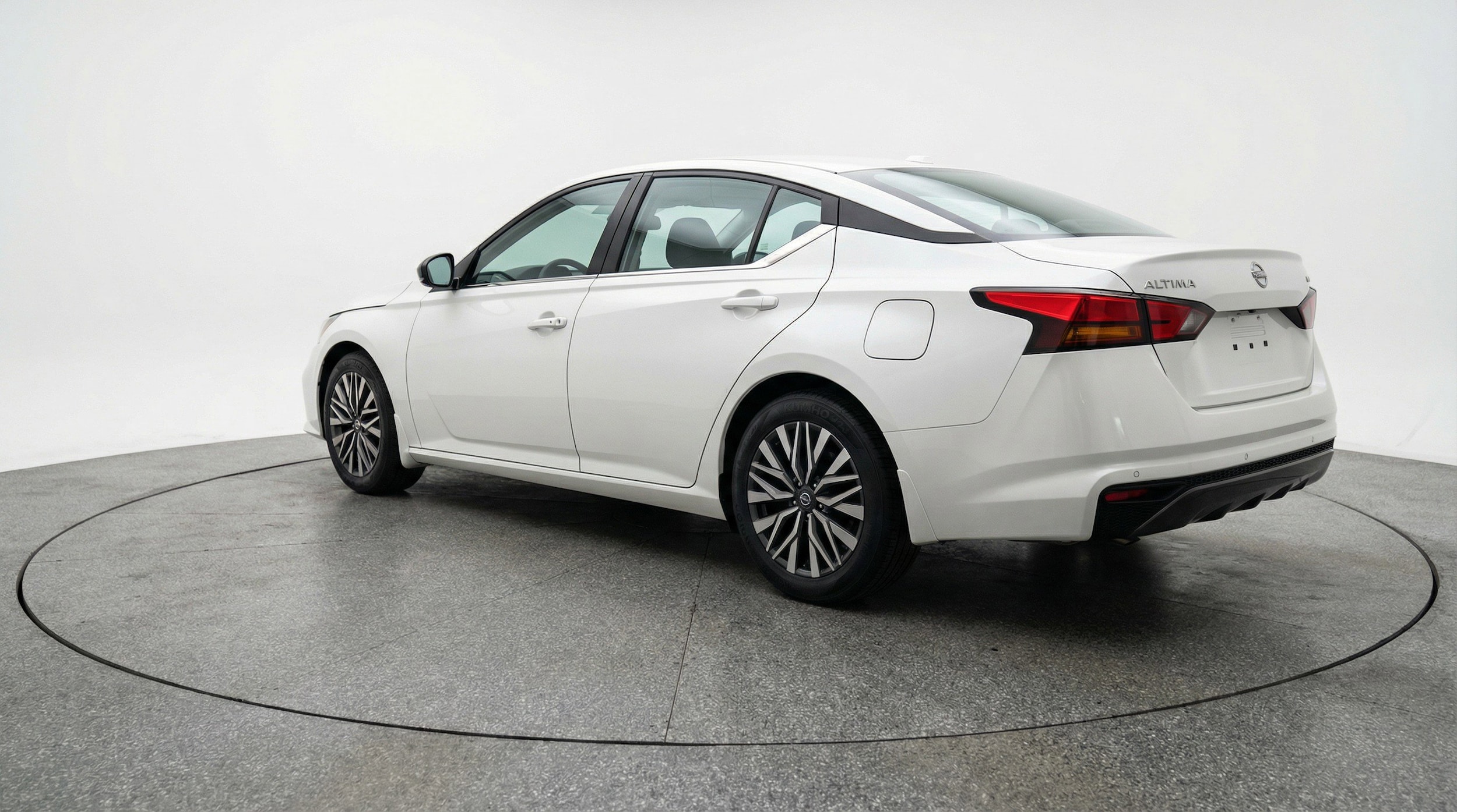 Thumbnail: 2025 Nissan Altima - 6