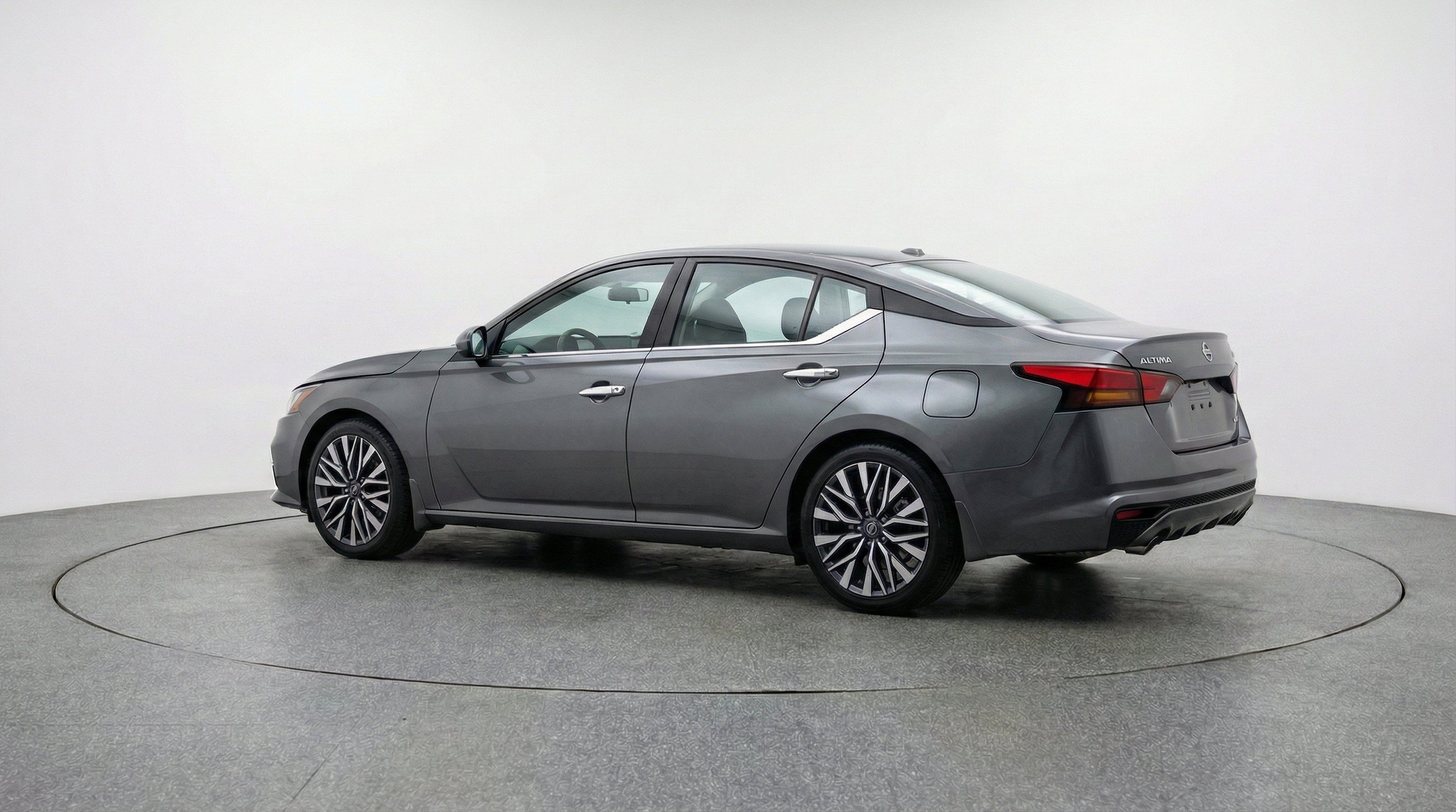 Thumbnail: 2025 Nissan Altima - 6