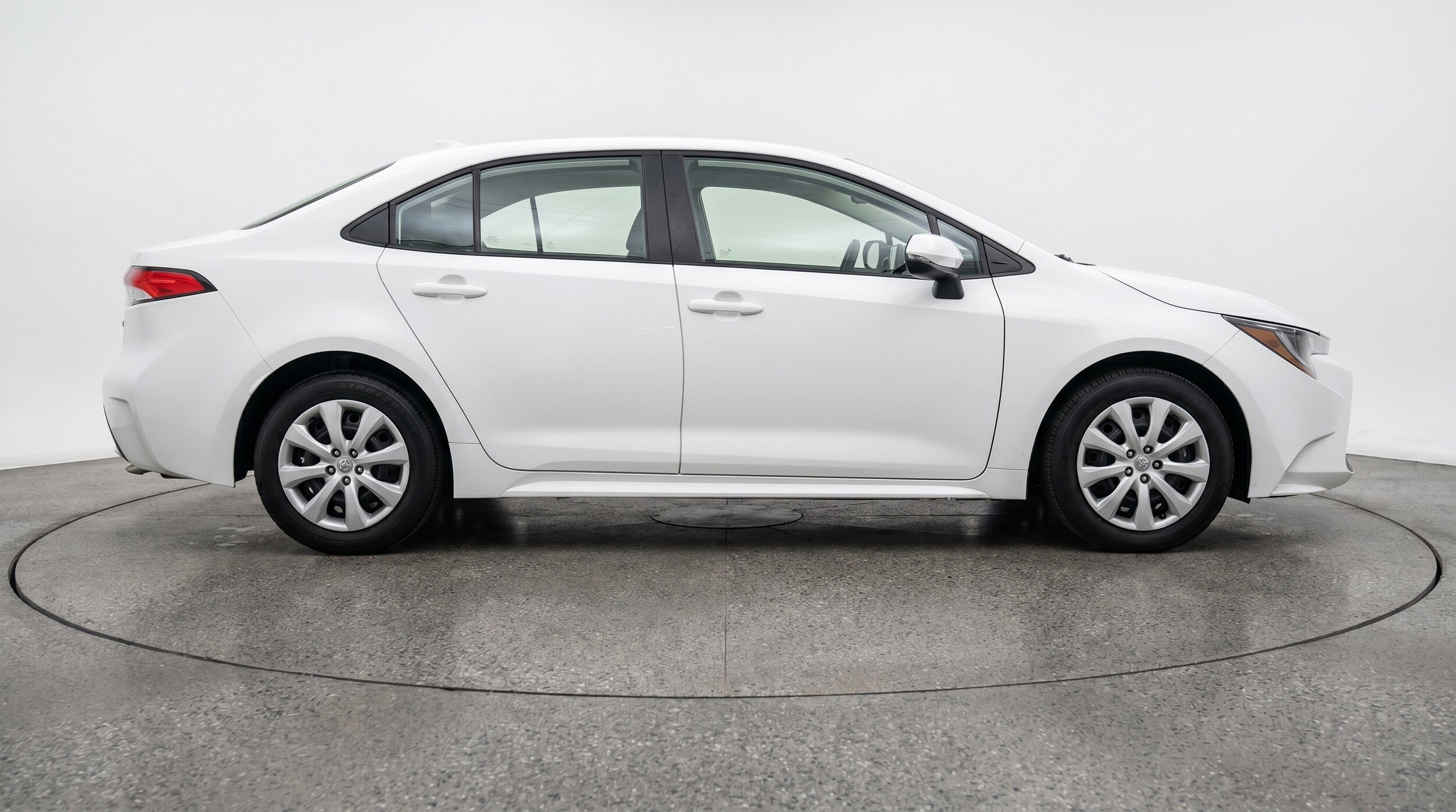 Thumbnail: 2025 Toyota Corolla - 11