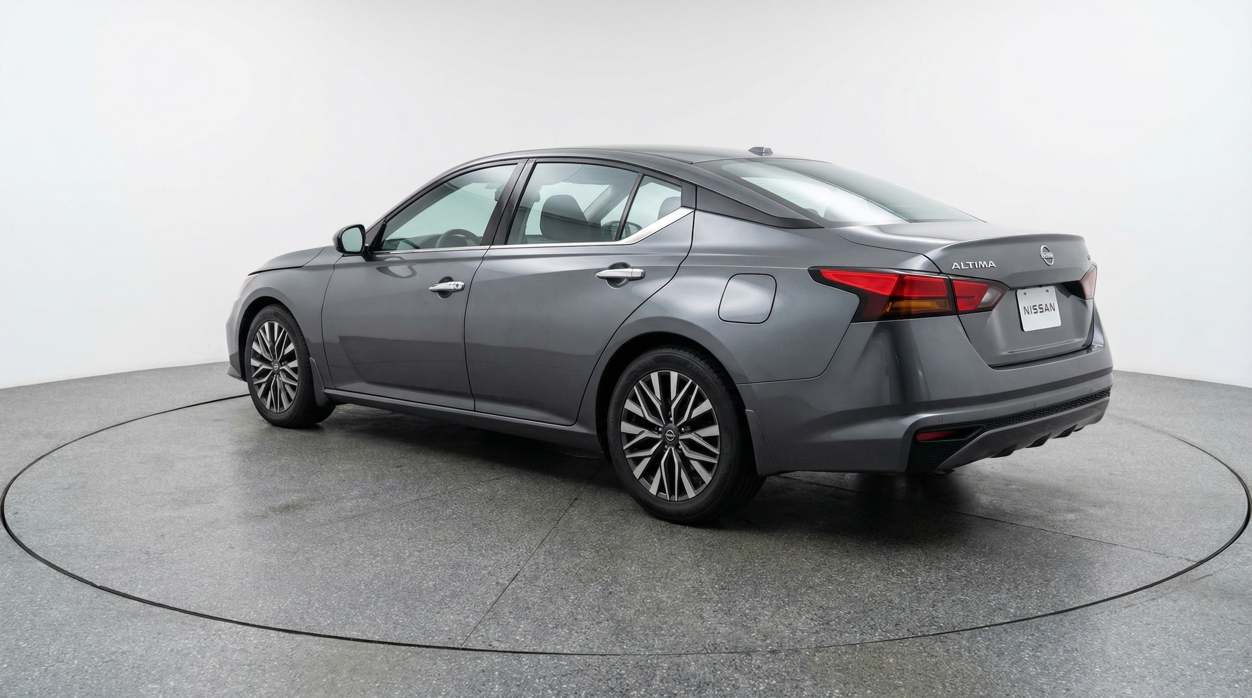 Thumbnail: 2025 Nissan Altima - 5