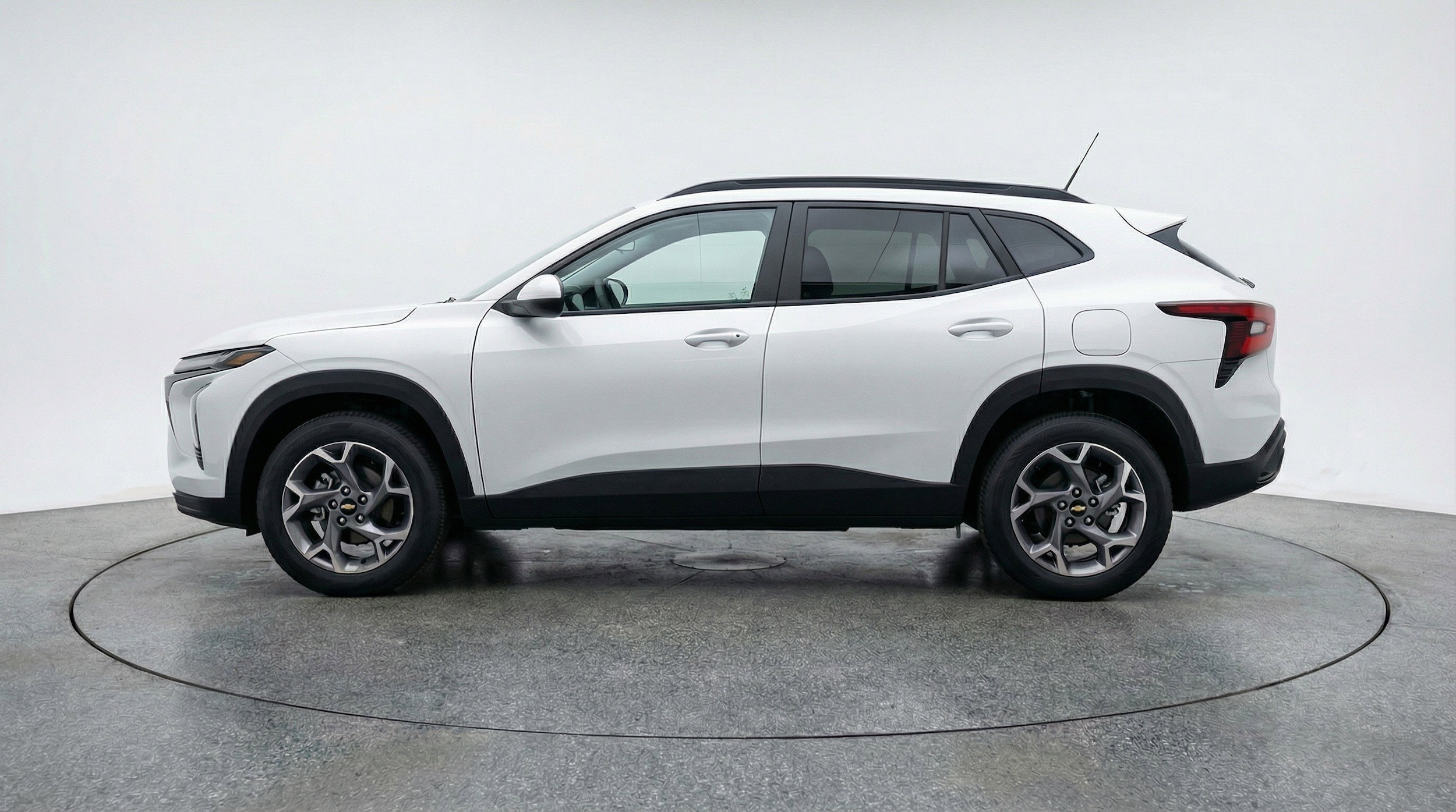 Thumbnail: 2025 Chevrolet Trax - 5