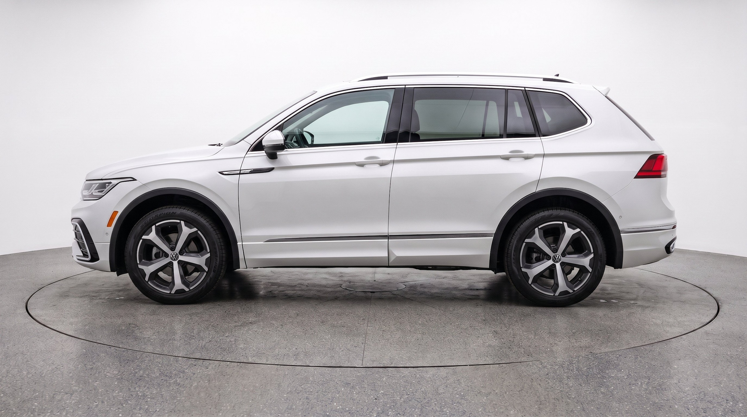 Thumbnail: 2026 Volkswagen Tiguan - 5