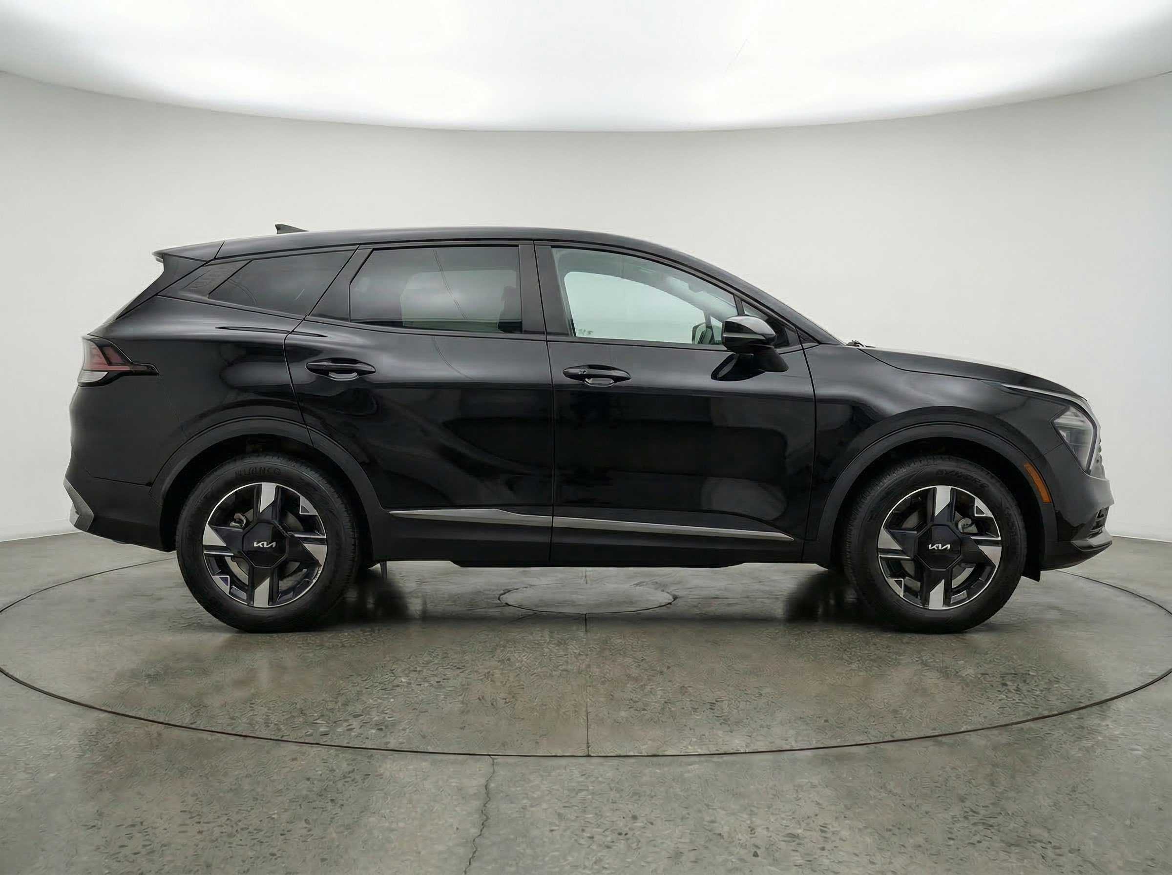 Thumbnail: 2026 Kia Sportage - 10