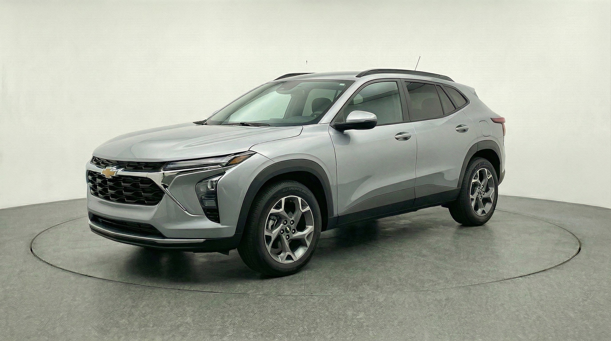 Thumbnail: 2025 Chevrolet Trax - 3