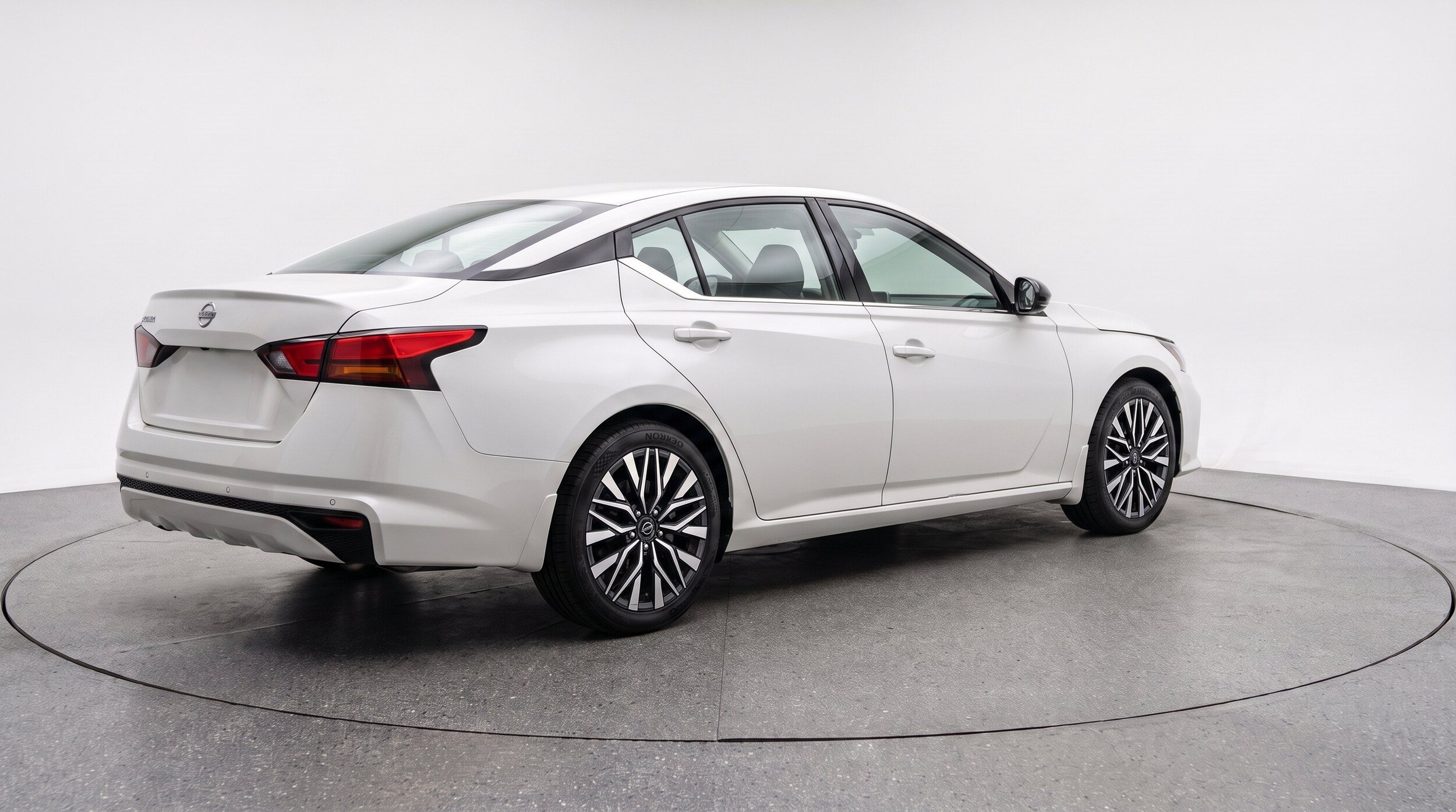 Thumbnail: 2025 Nissan Altima - 9