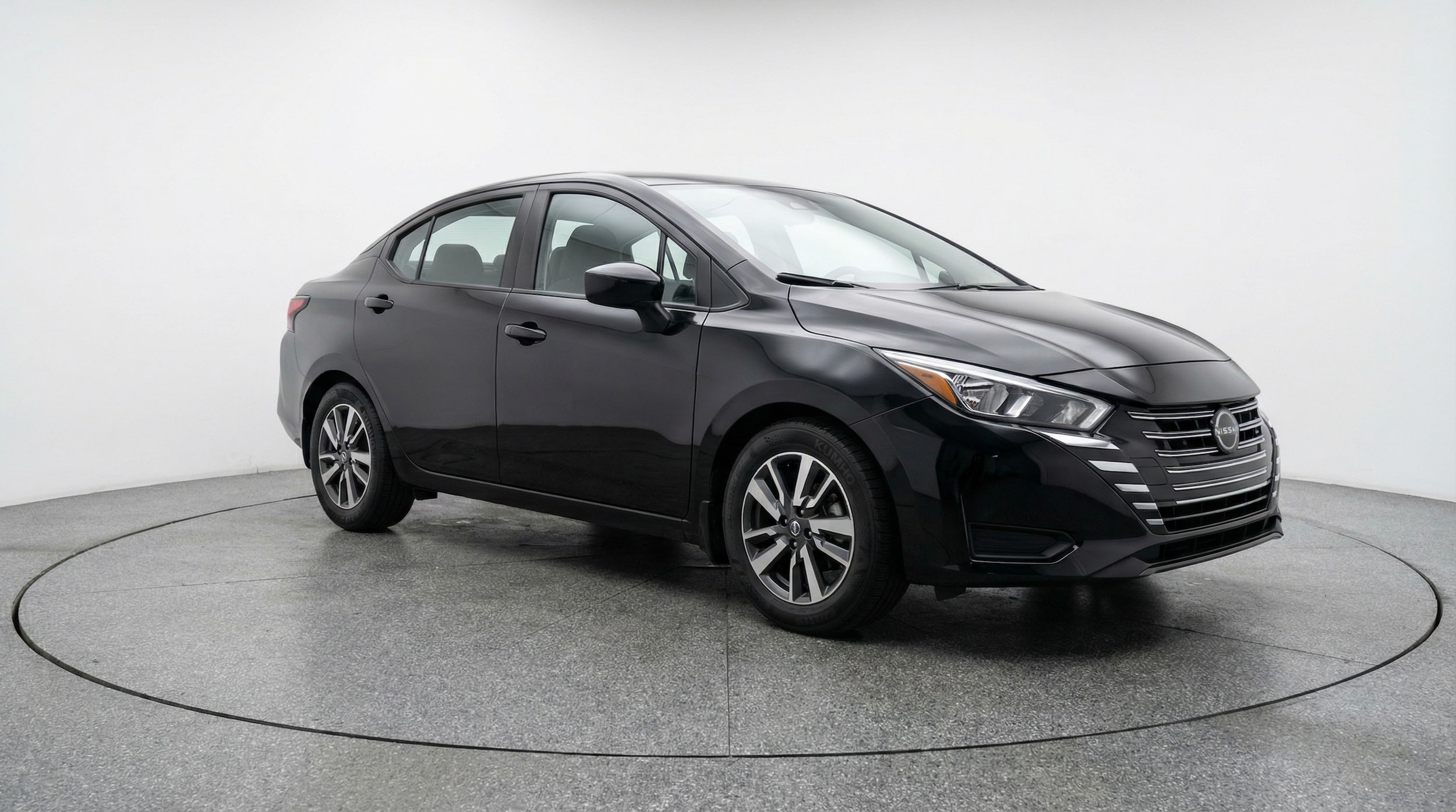 2025 Nissan Versa Sedan SV