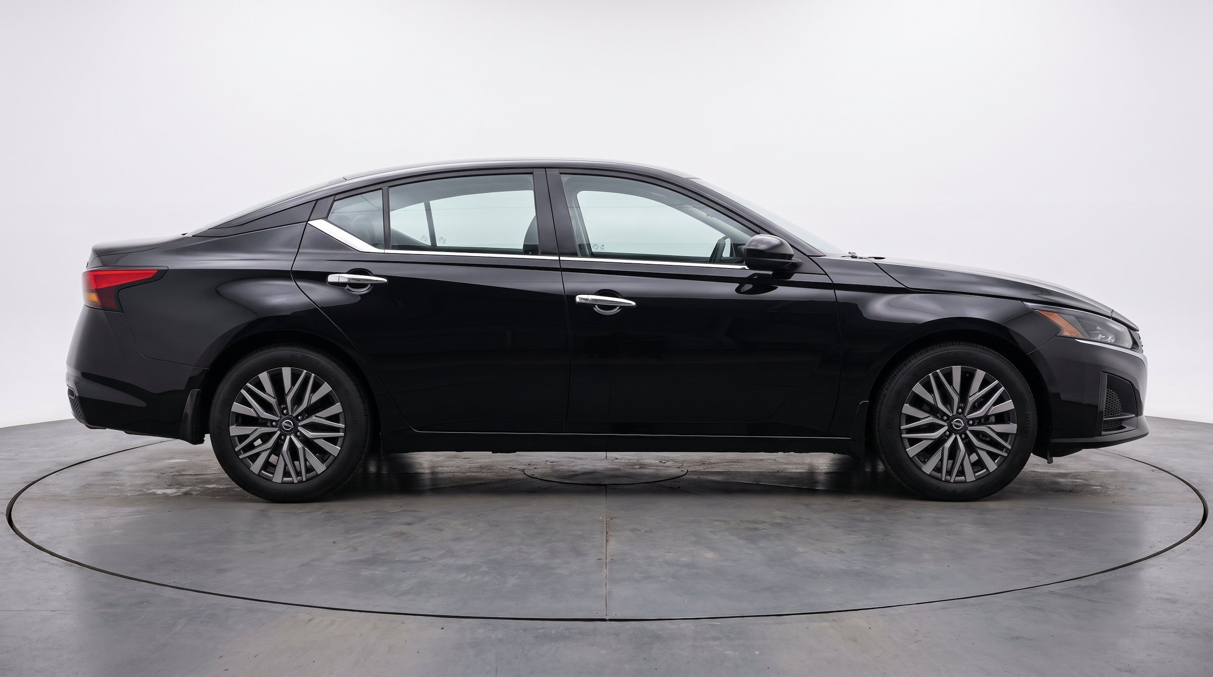 Thumbnail: 2025 Nissan Altima - 11