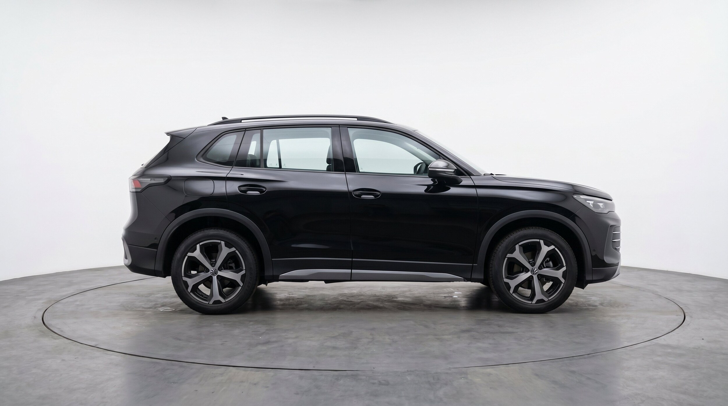 Thumbnail: 2026 Volkswagen Tiguan - 11