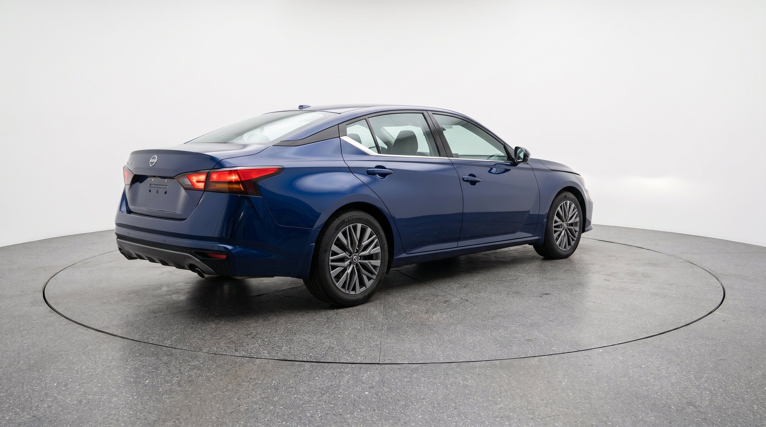Thumbnail: 2025 Nissan Altima - 9