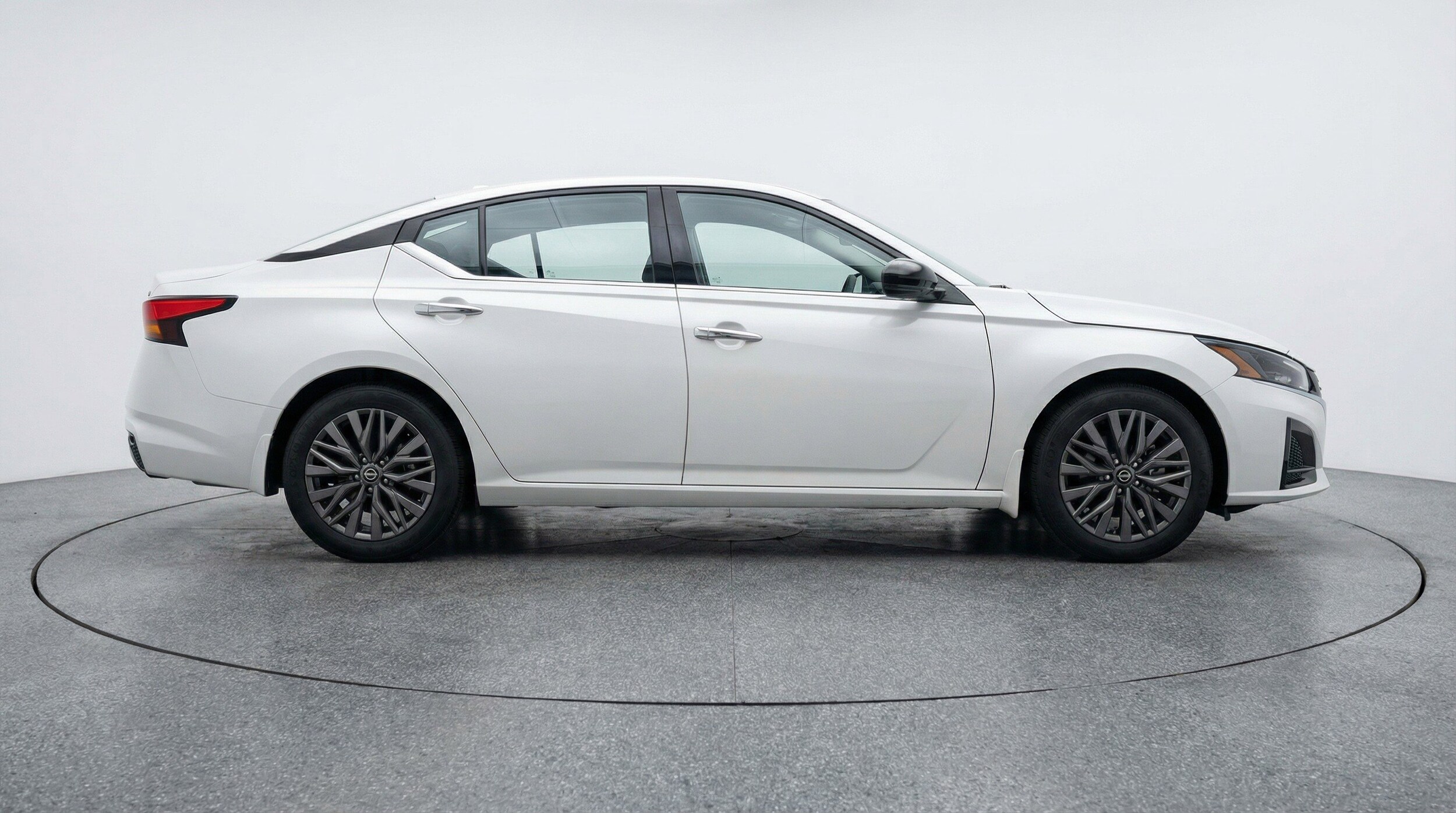 Thumbnail: 2025 Nissan Altima - 11