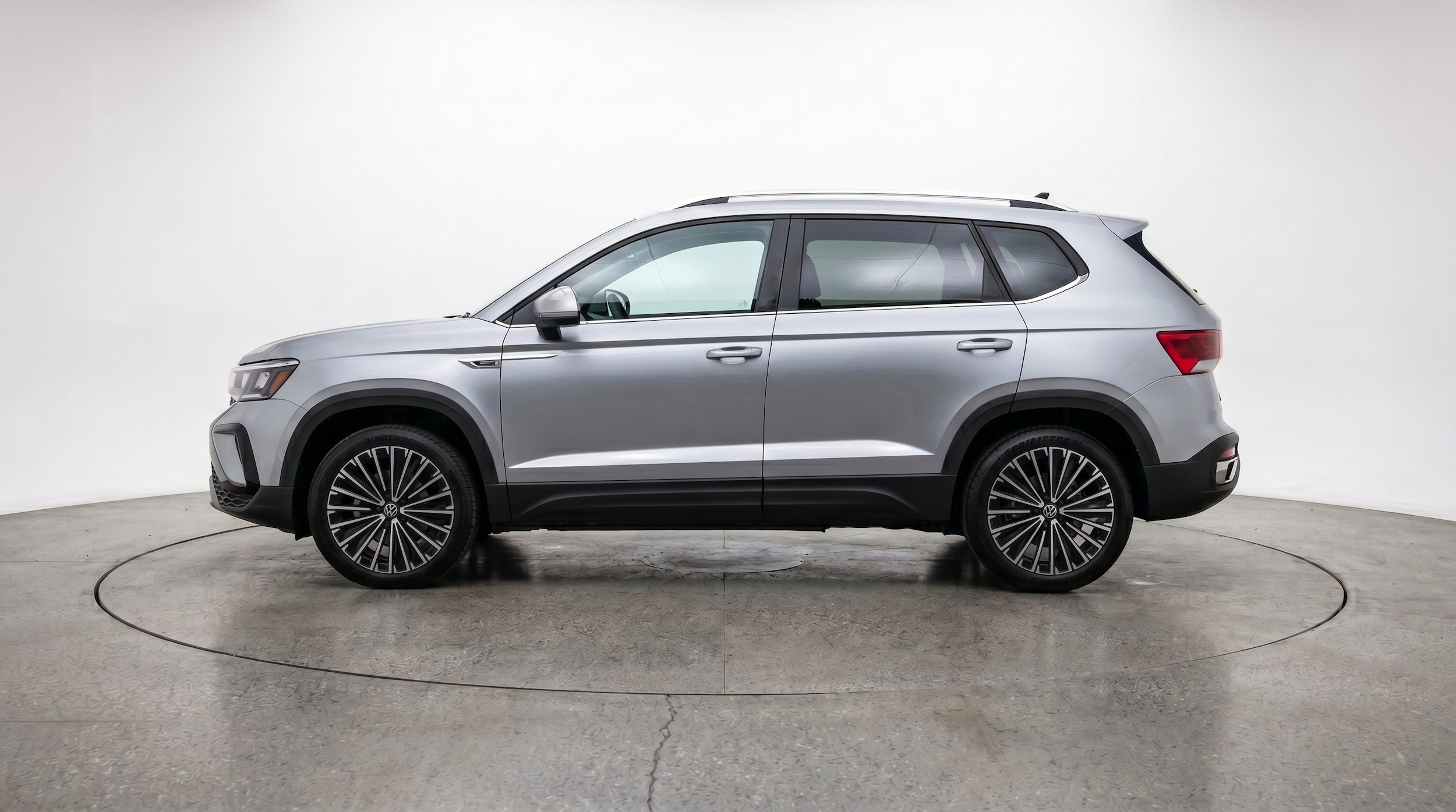 Thumbnail: 2026 Volkswagen Taos - 5