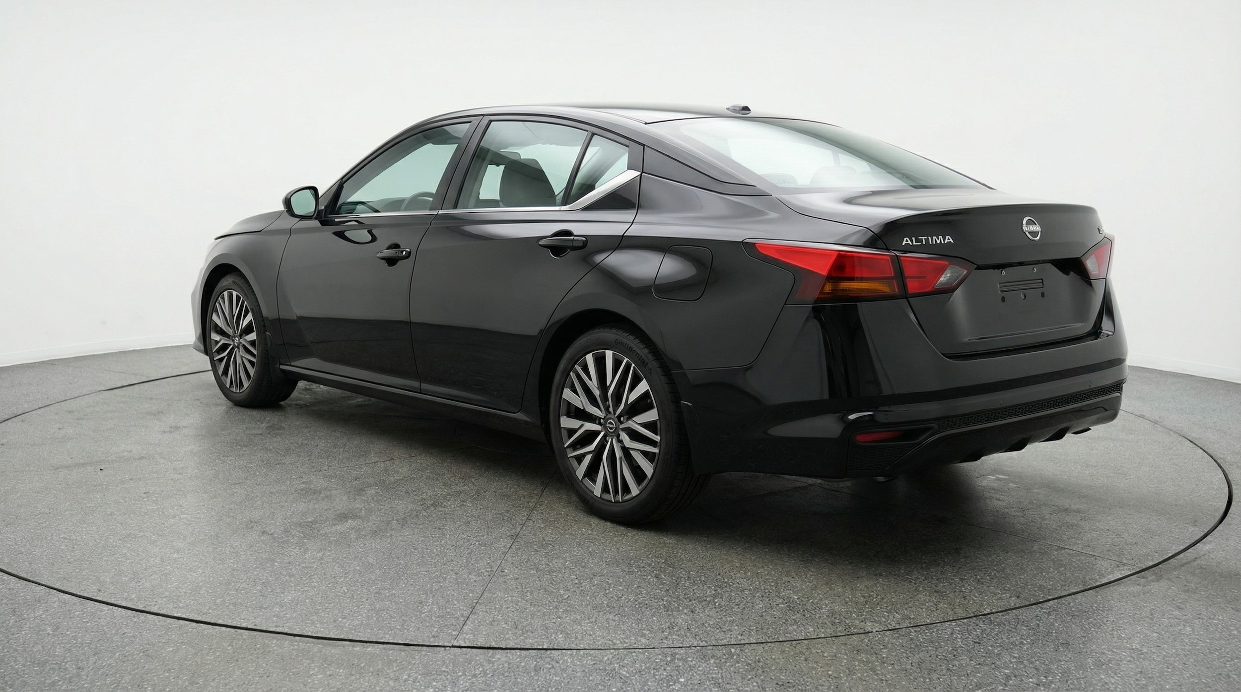 Thumbnail: 2025 Nissan Altima - 5