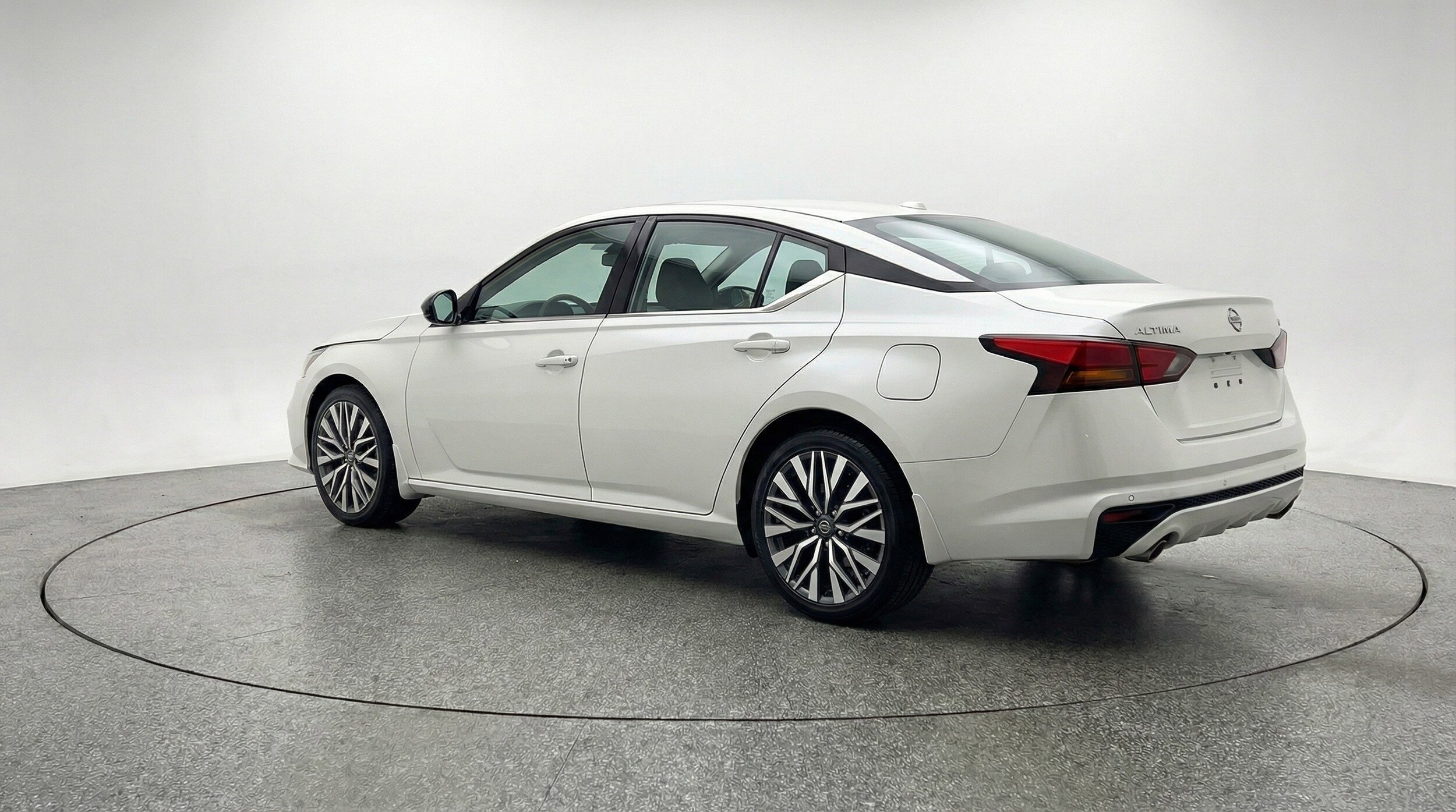 Thumbnail: 2025 Nissan Altima - 6