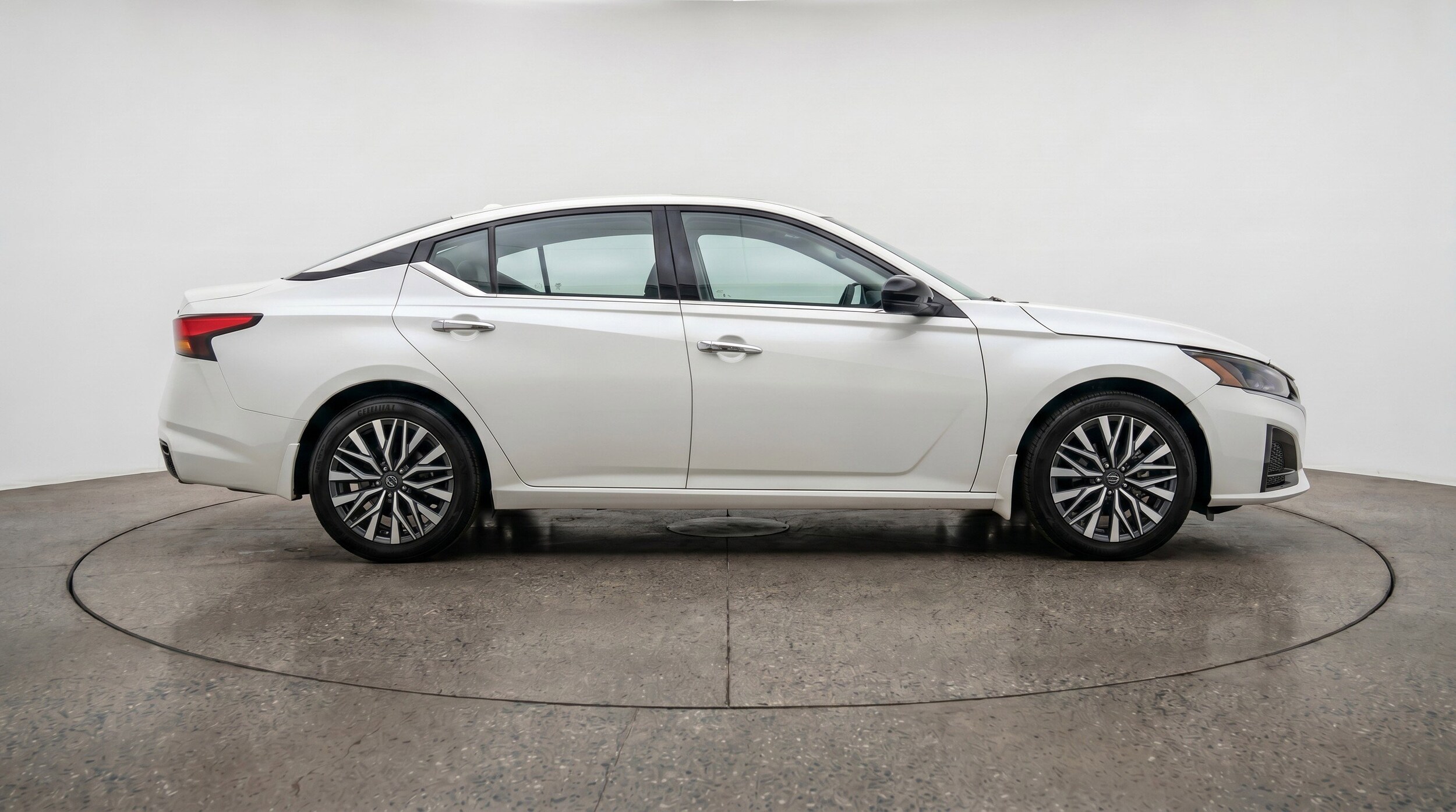 Thumbnail: 2025 Nissan Altima - 11