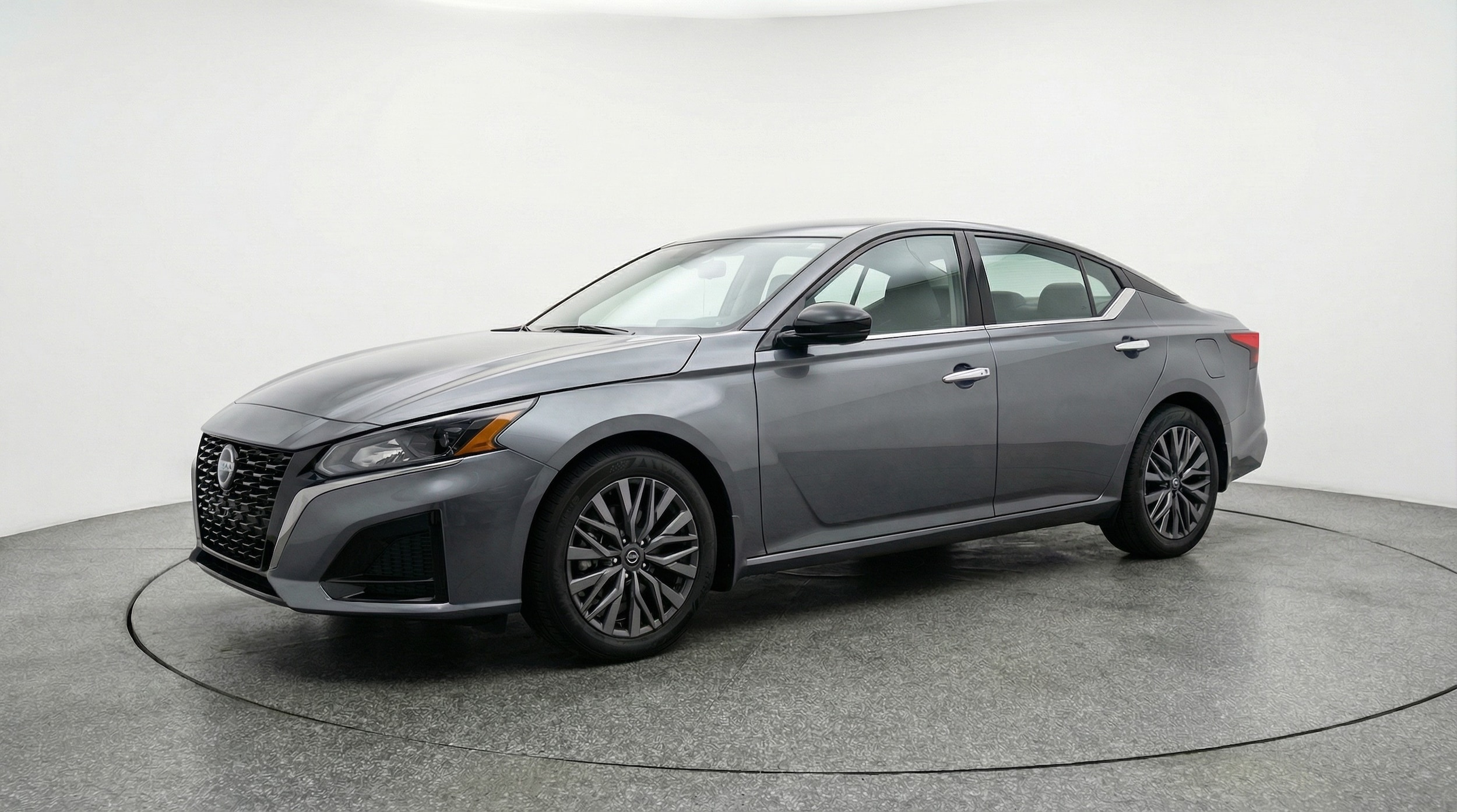 Thumbnail: 2025 Nissan Altima - 3