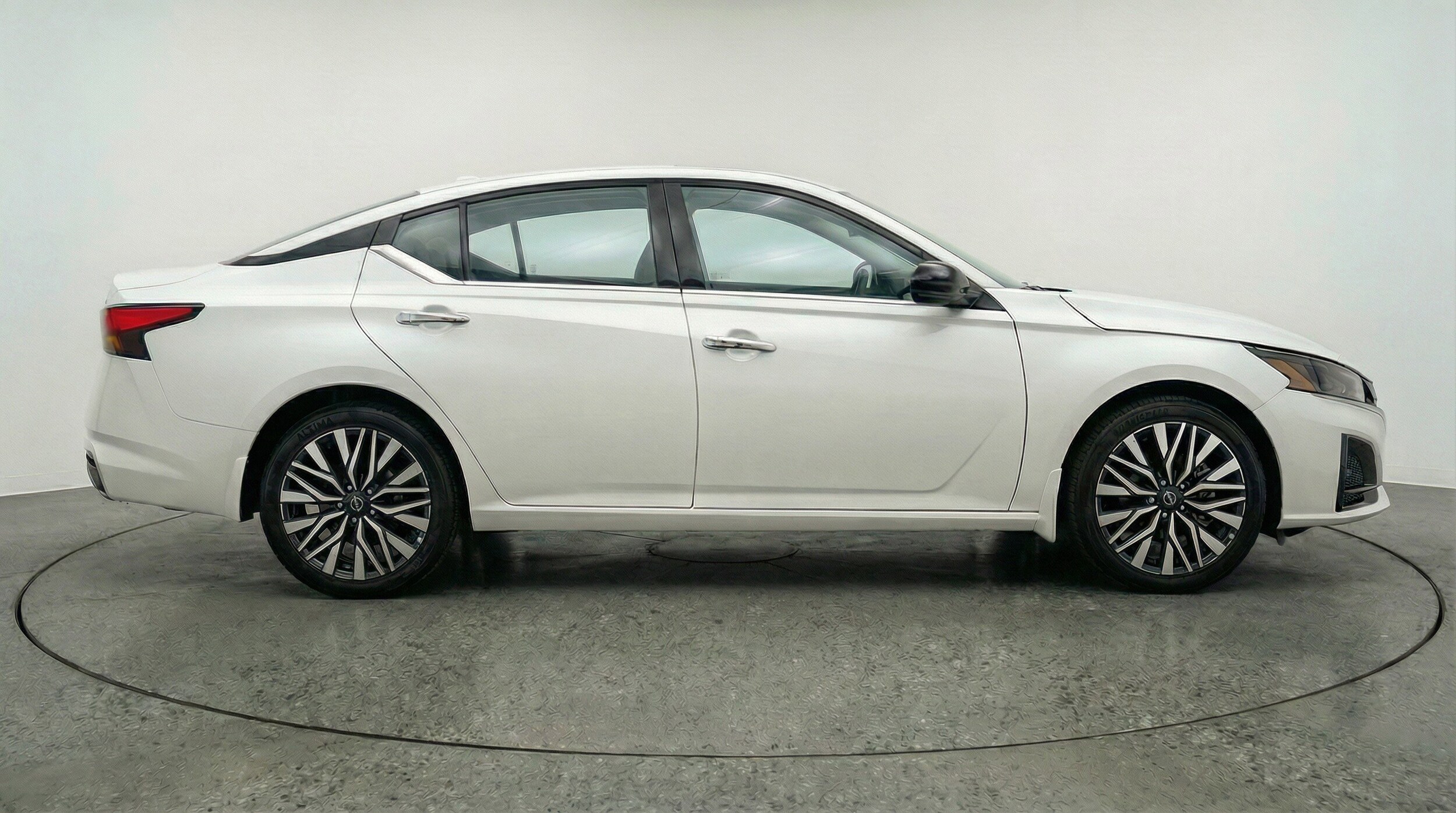 Thumbnail: 2025 Nissan Altima - 11