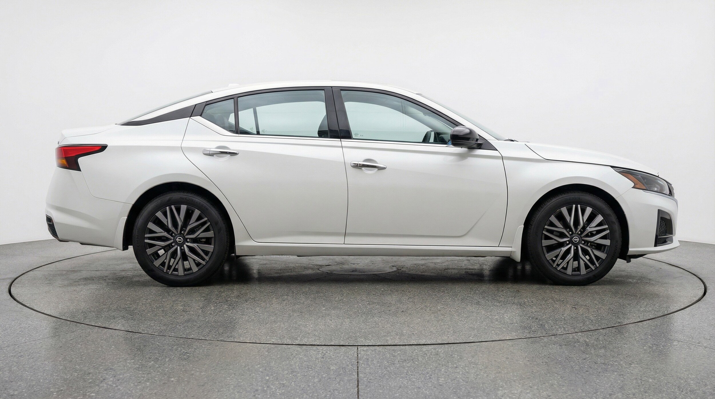 Thumbnail: 2025 Nissan Altima - 11