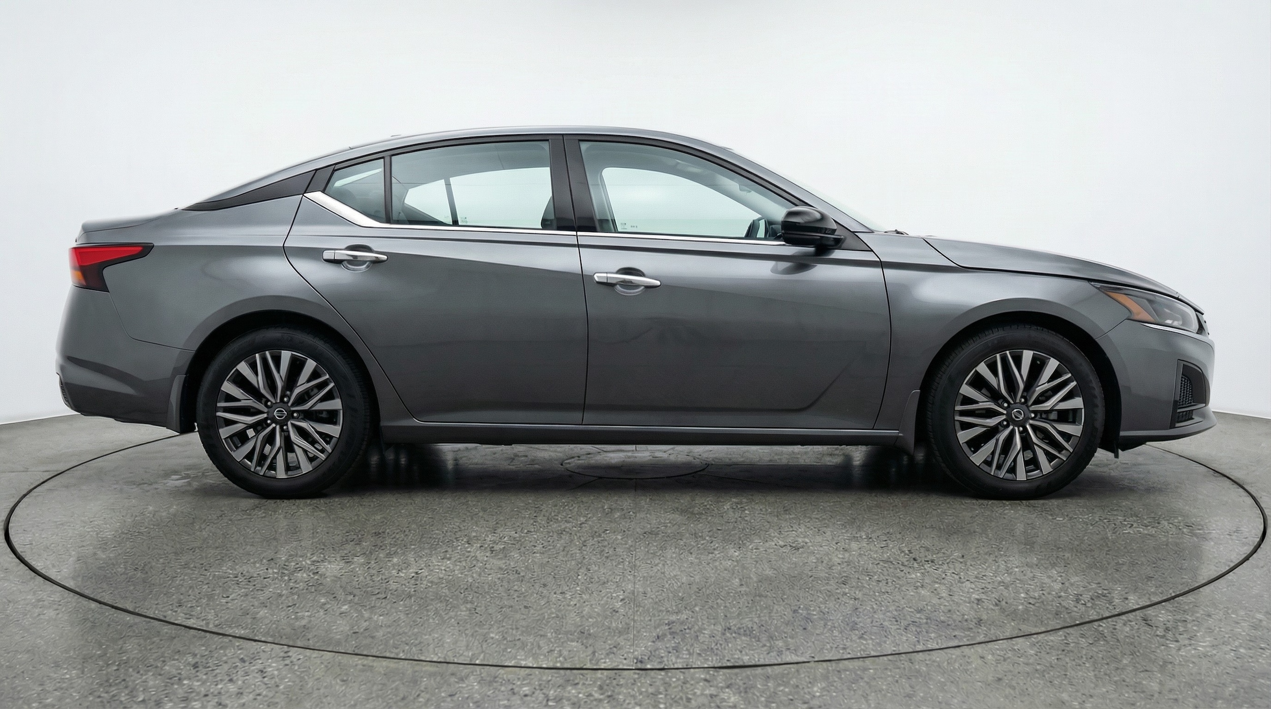 Thumbnail: 2025 Nissan Altima - 8