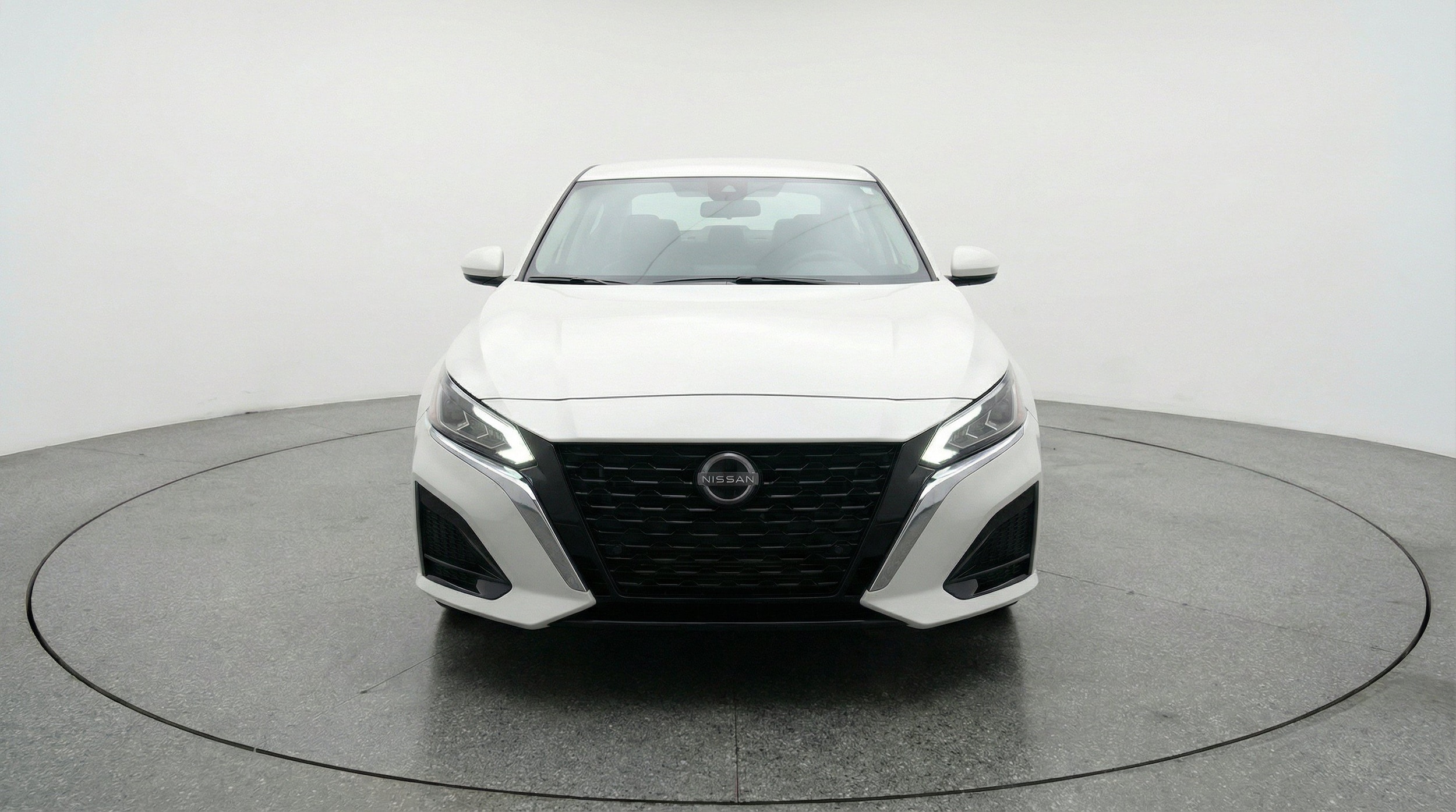 Thumbnail: 2025 Nissan Altima - 2