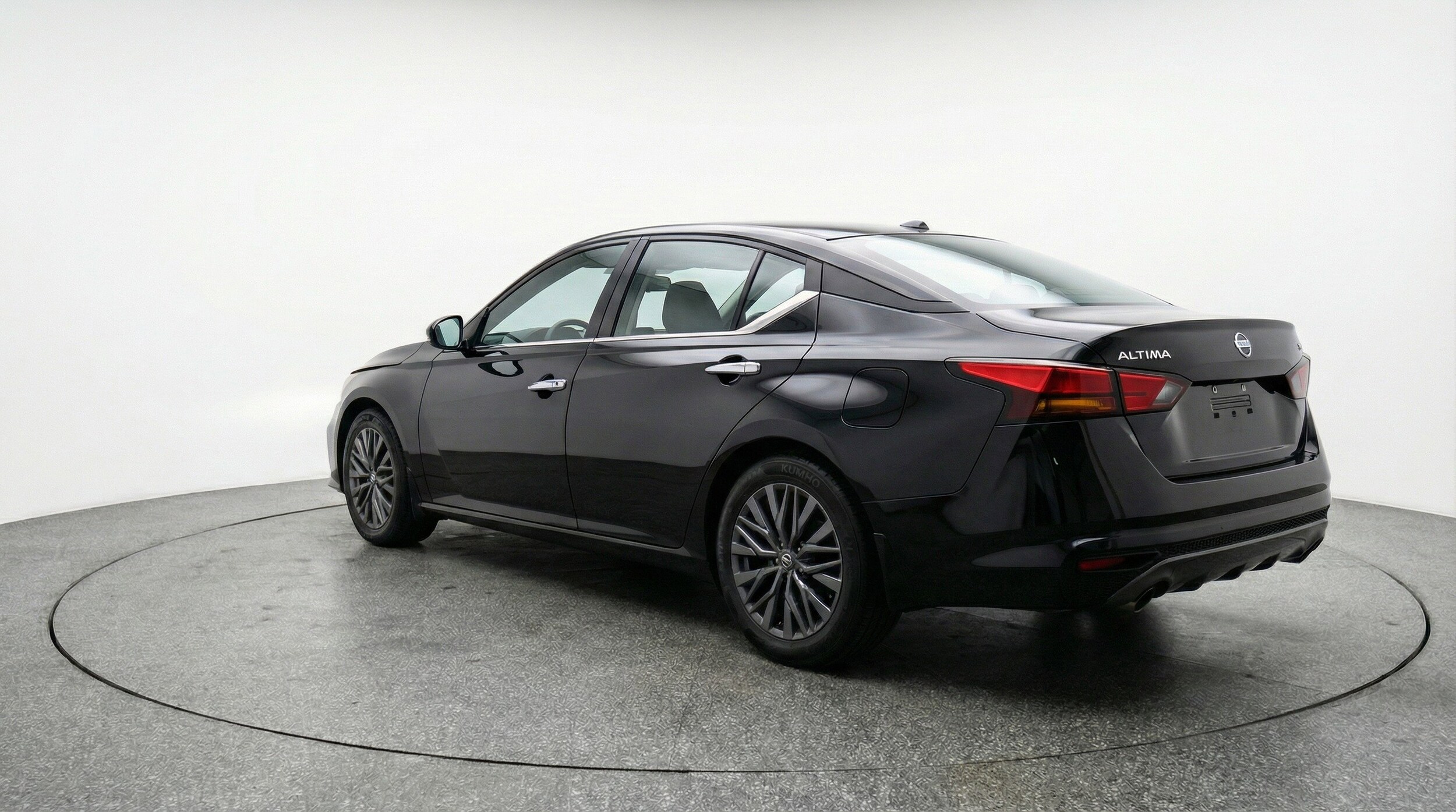 Thumbnail: 2025 Nissan Altima - 6