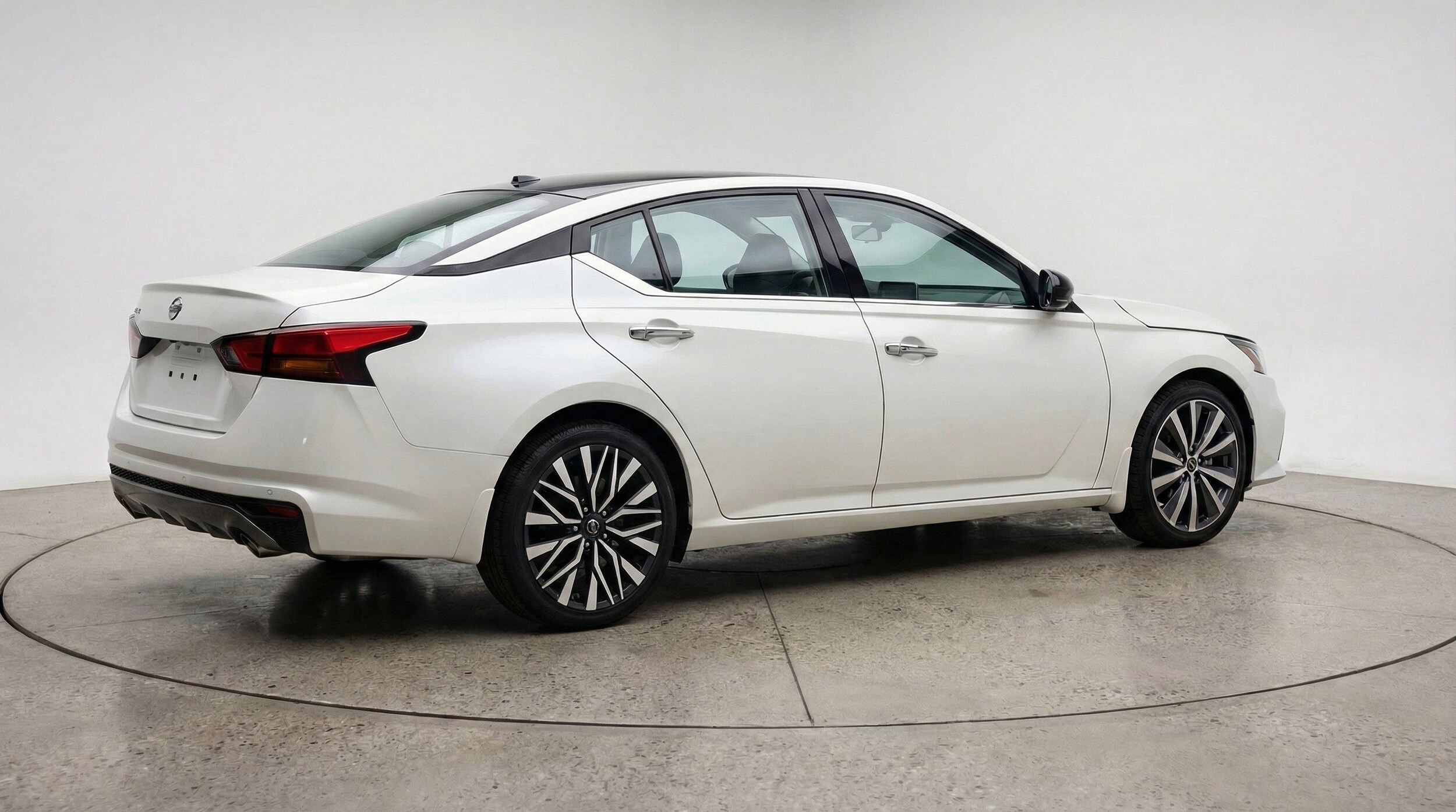 Thumbnail: 2025 Nissan Altima - 9