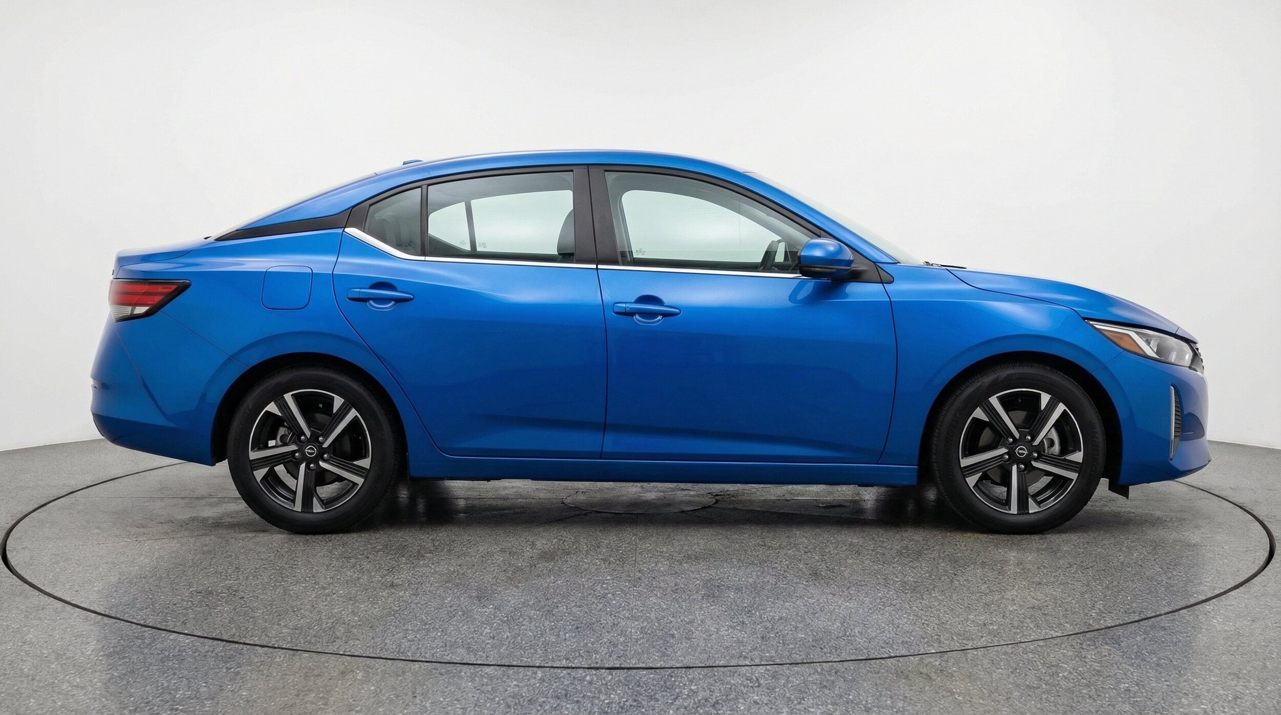 Thumbnail: 2025 Nissan Sentra - 11
