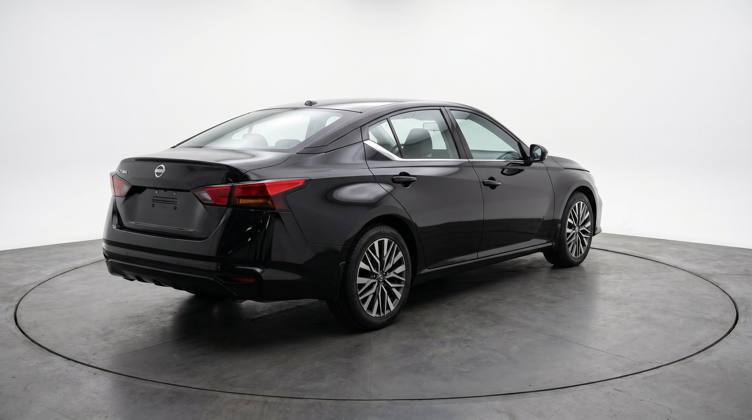 Thumbnail: 2025 Nissan Altima - 9