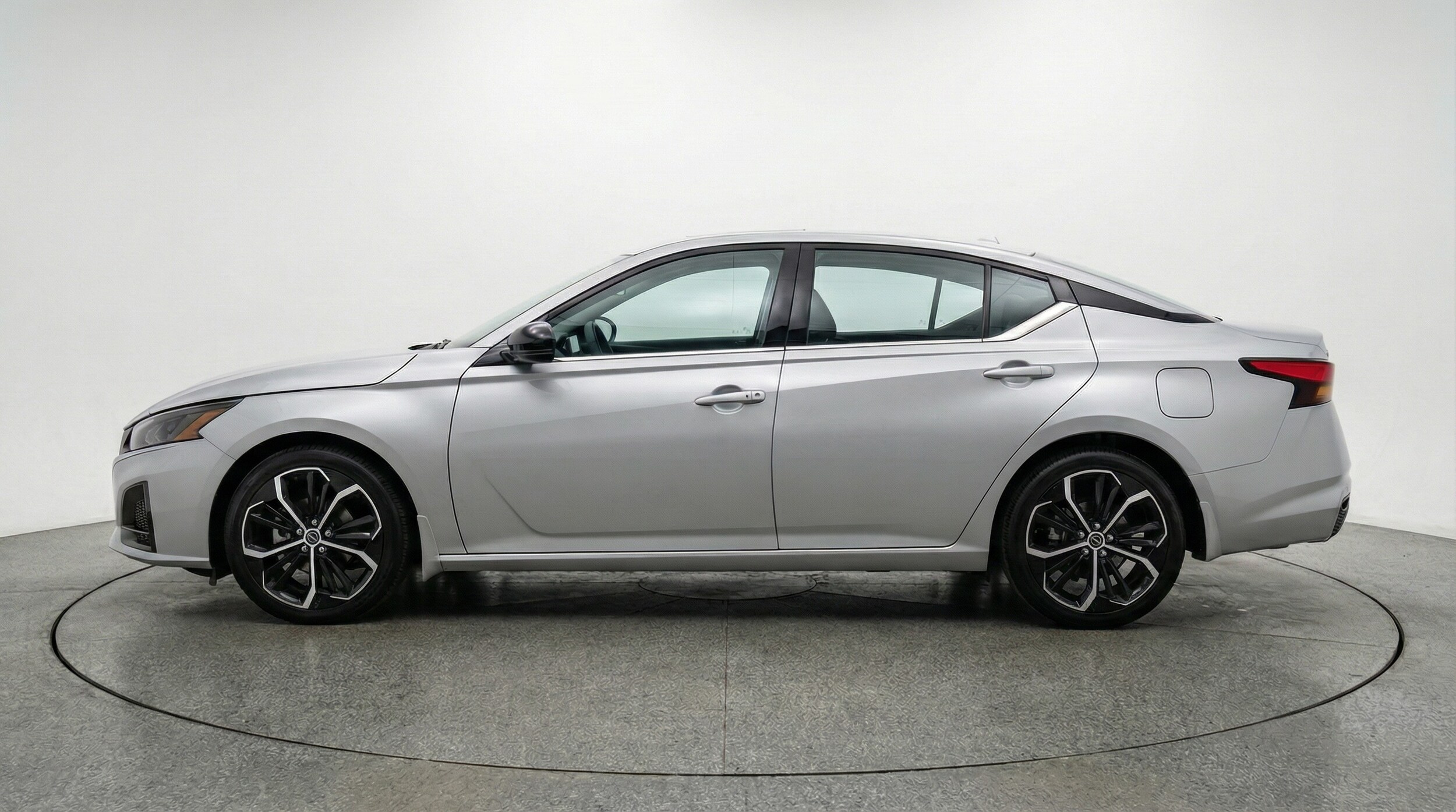 Thumbnail: 2025 Nissan Altima - 4