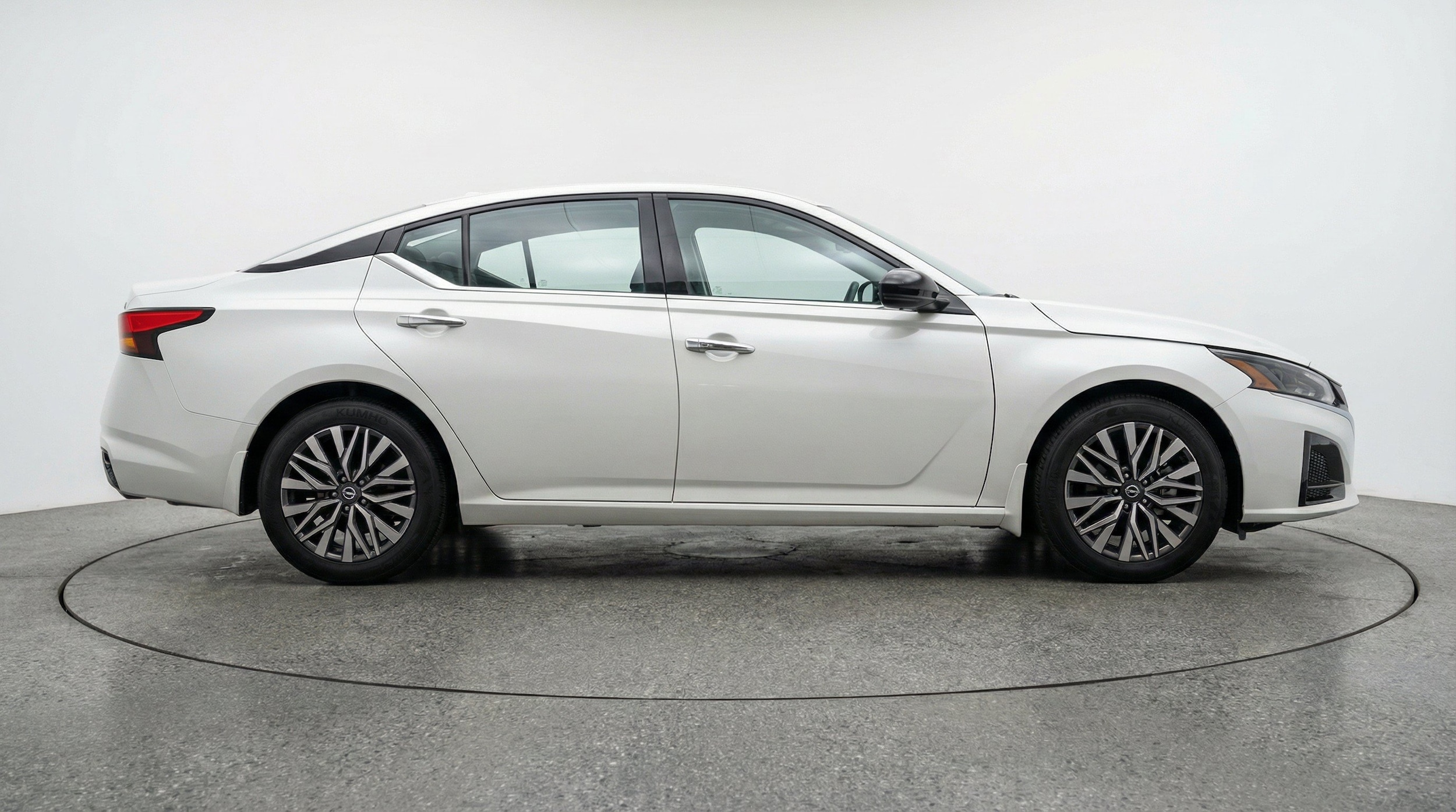 Thumbnail: 2025 Nissan Altima - 11