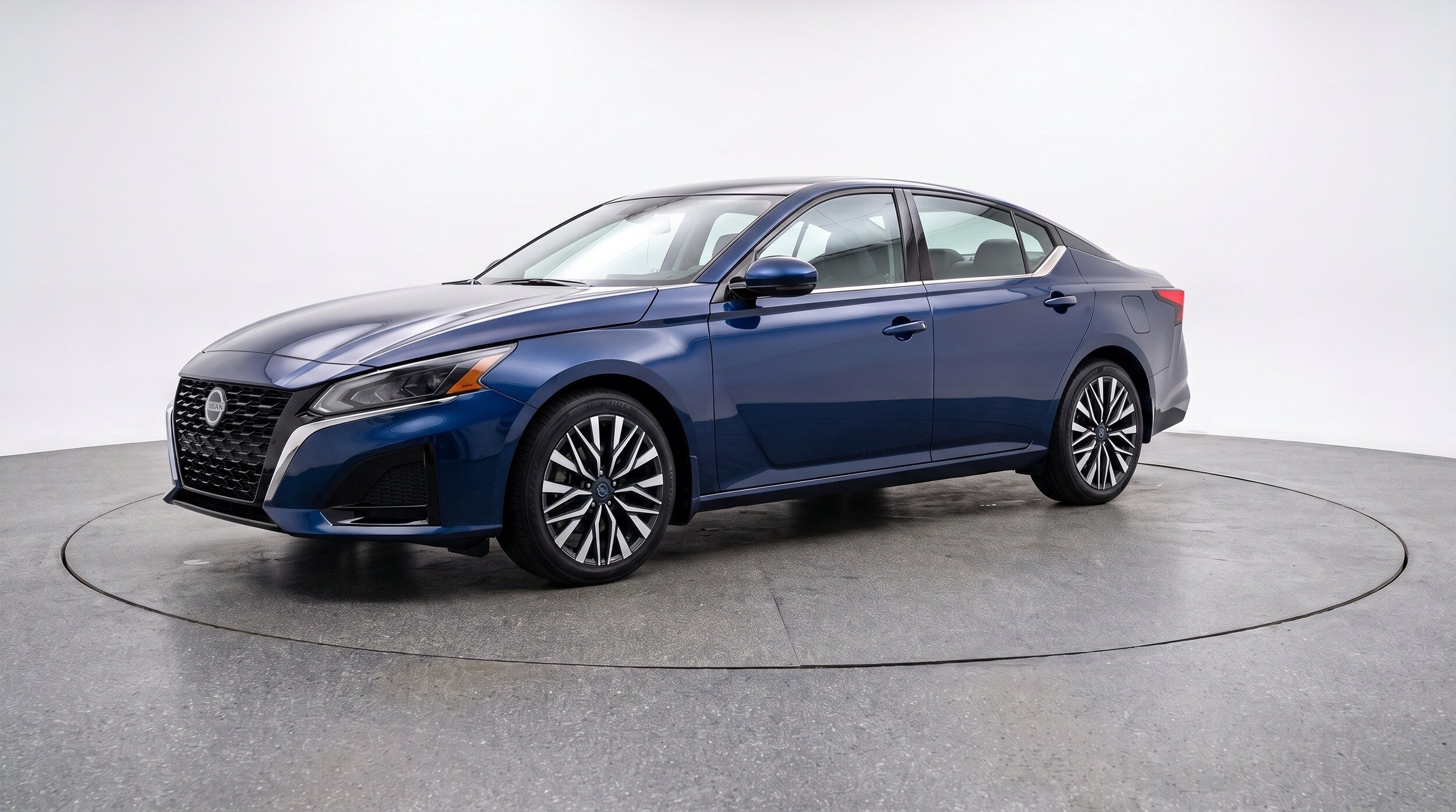 Thumbnail: 2025 Nissan Altima - 3