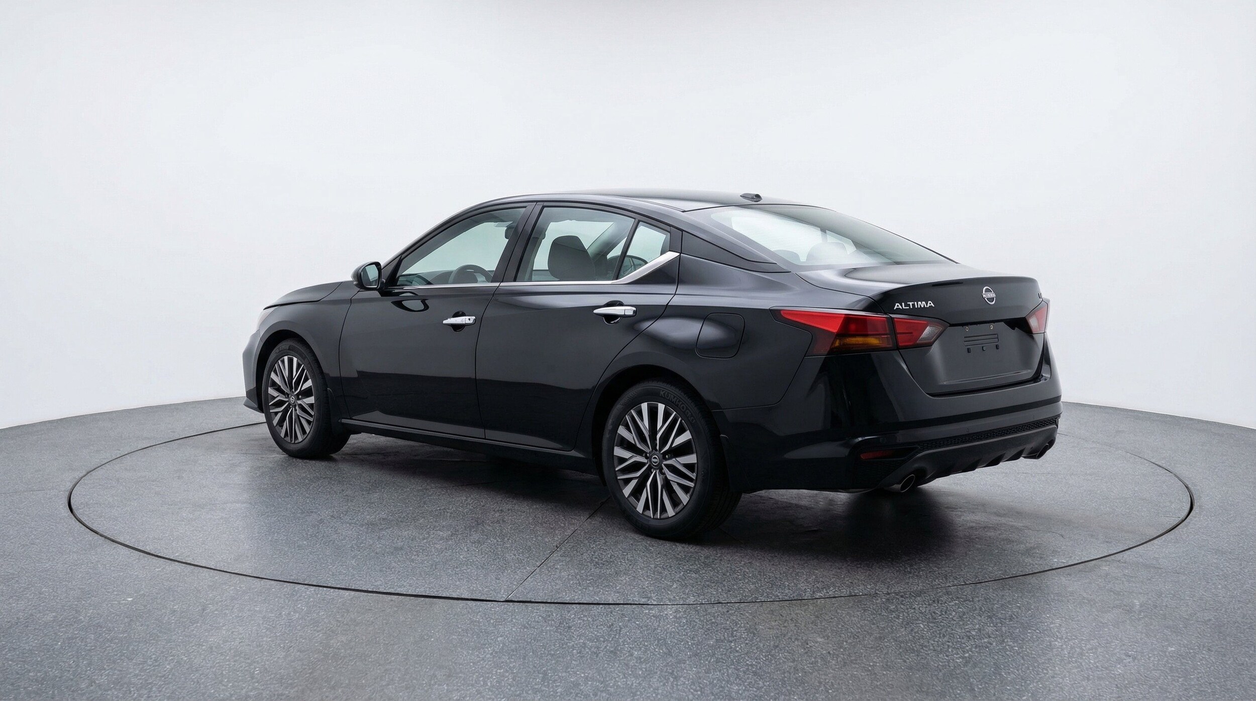 Thumbnail: 2025 Nissan Altima - 6
