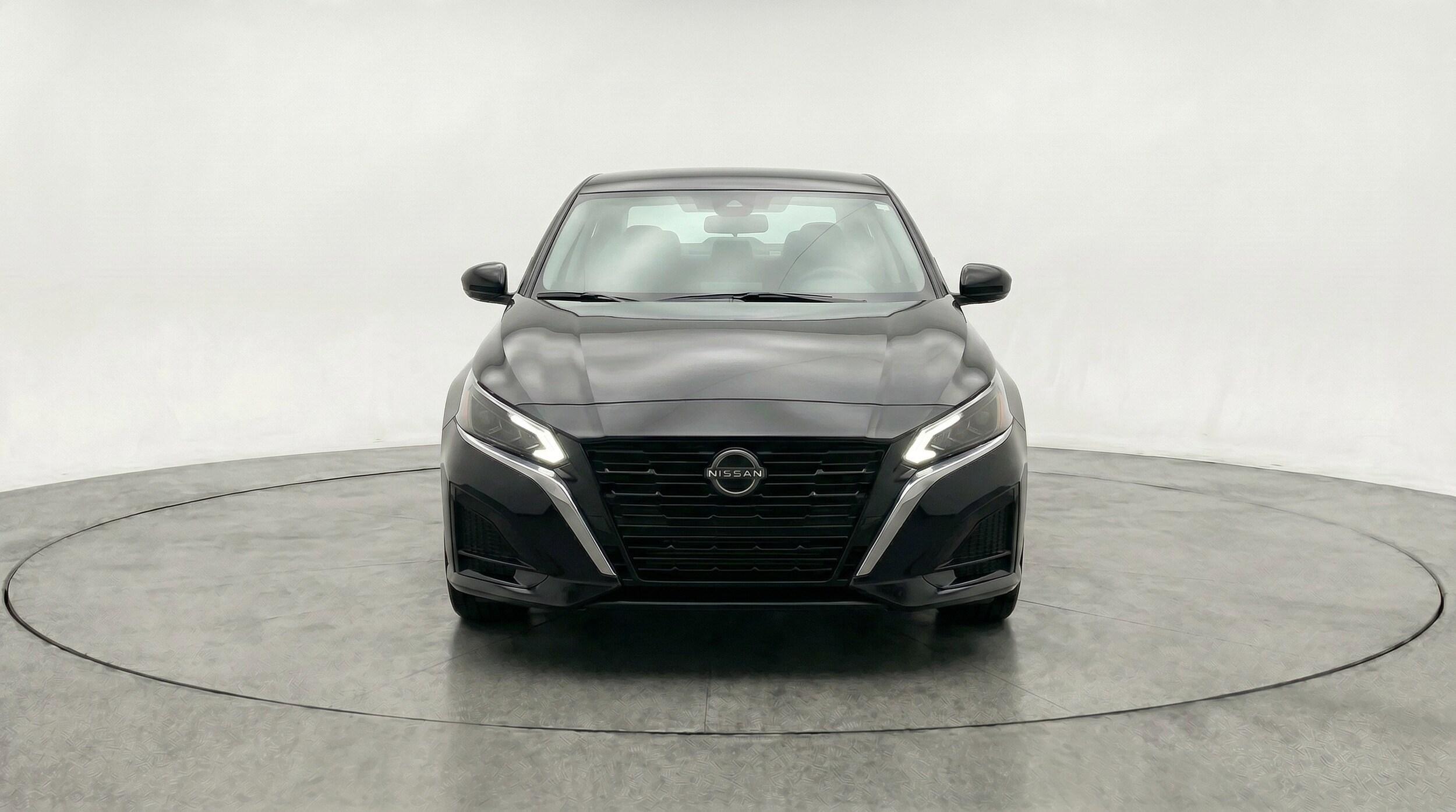 Thumbnail: 2025 Nissan Altima - 2