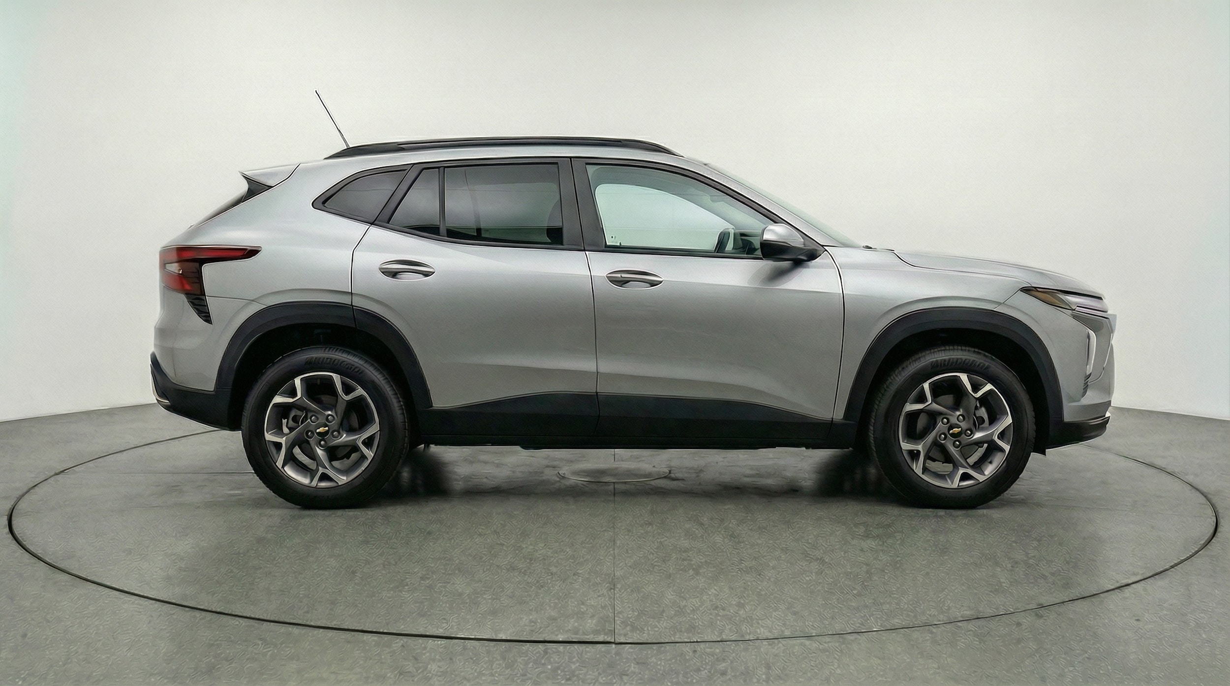 Thumbnail: 2025 Chevrolet Trax - 8