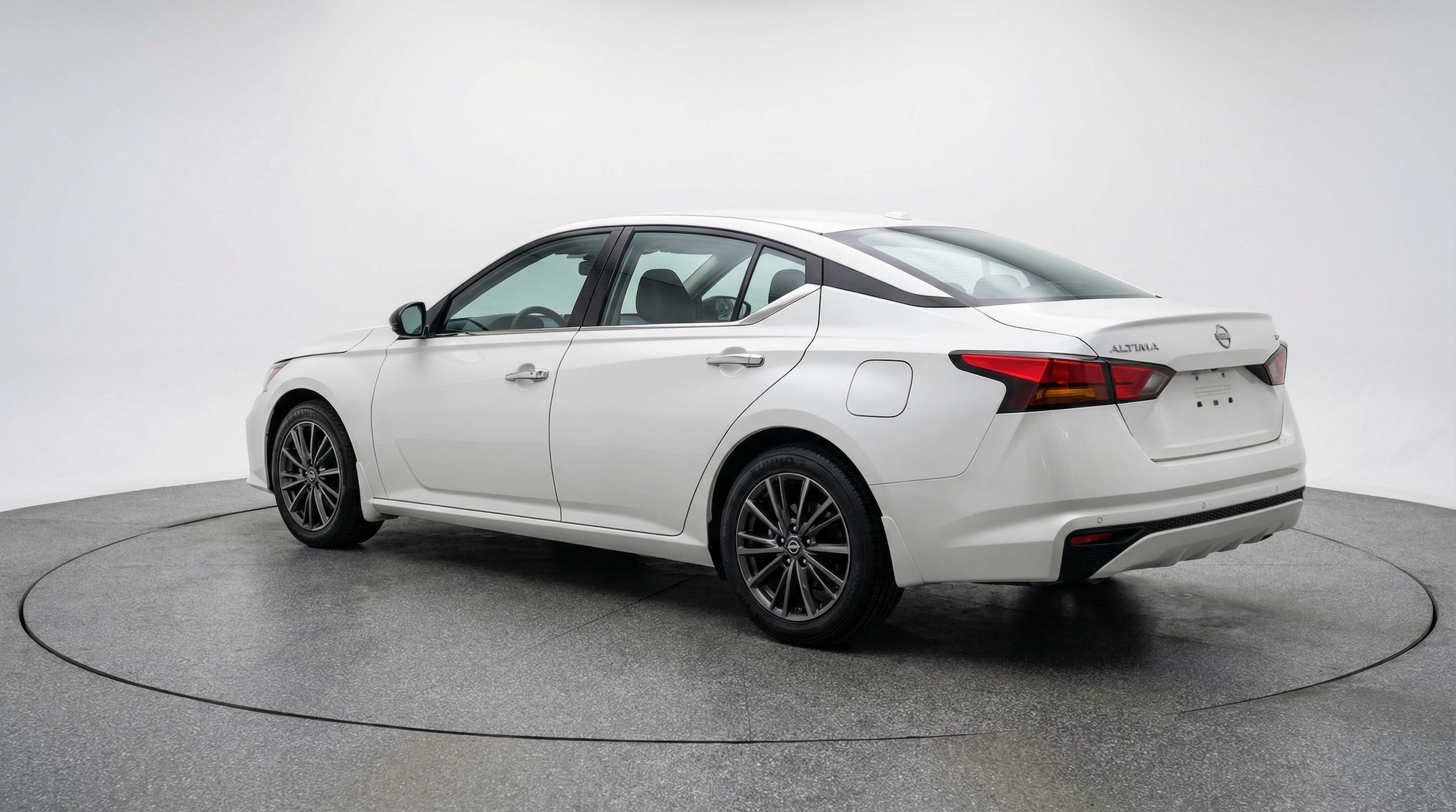 Thumbnail: 2025 Nissan Altima - 5